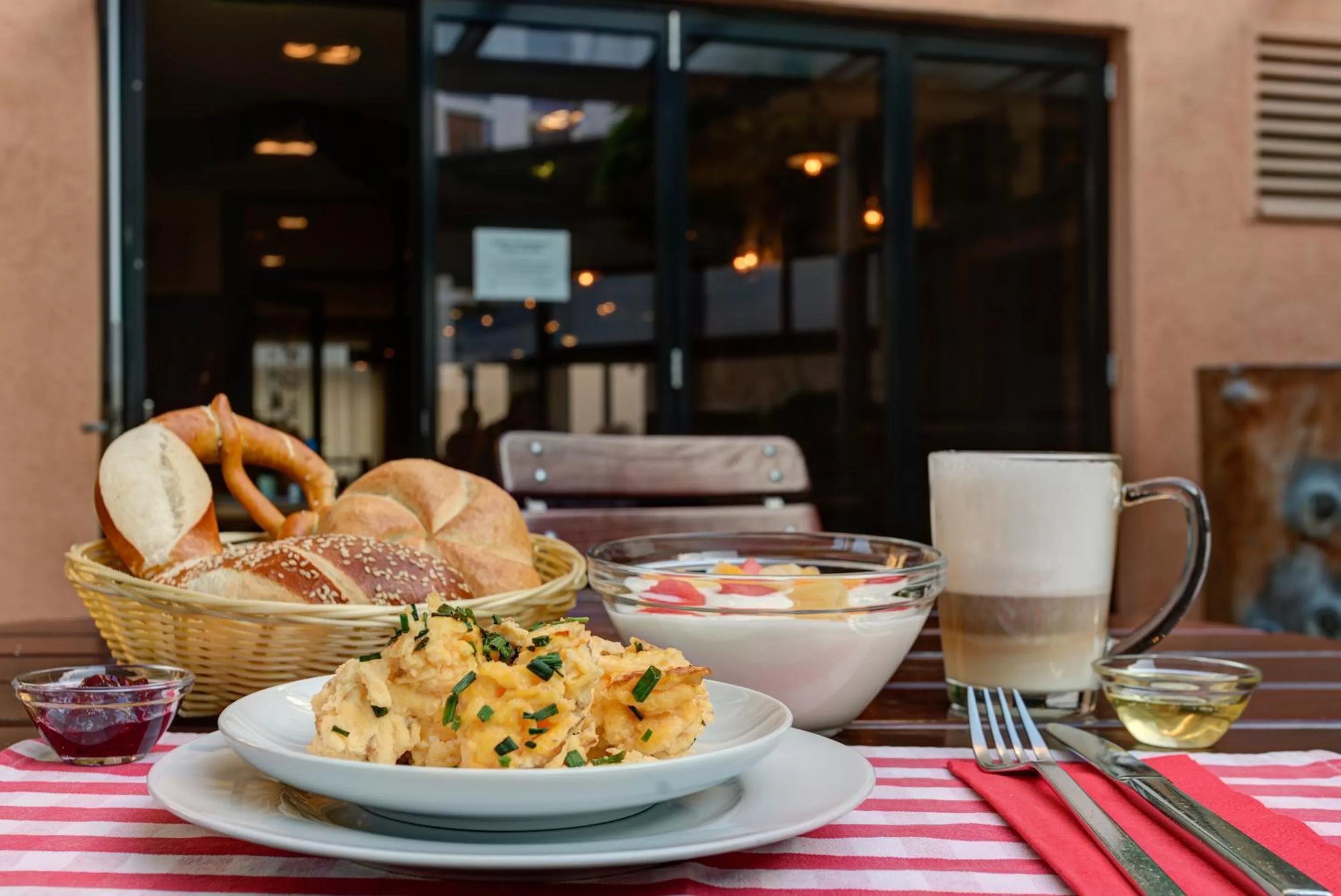 Buffet breakfast in Centro Hotel Stern