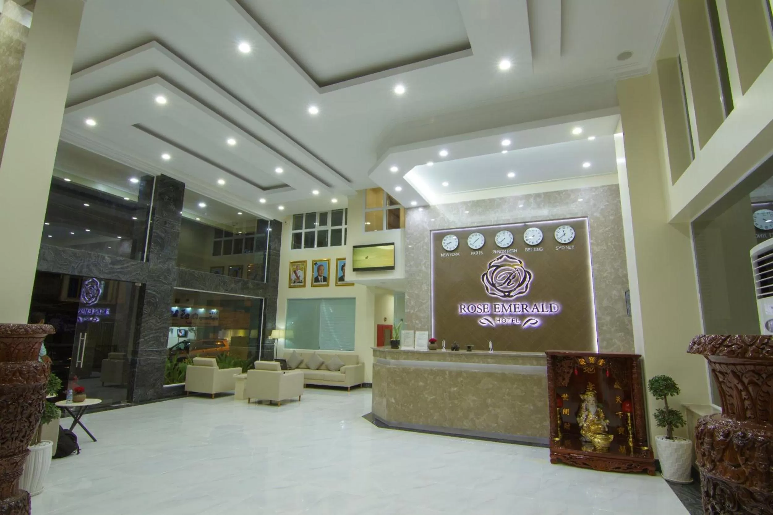 Lobby or reception in Rose Emerald Hotel