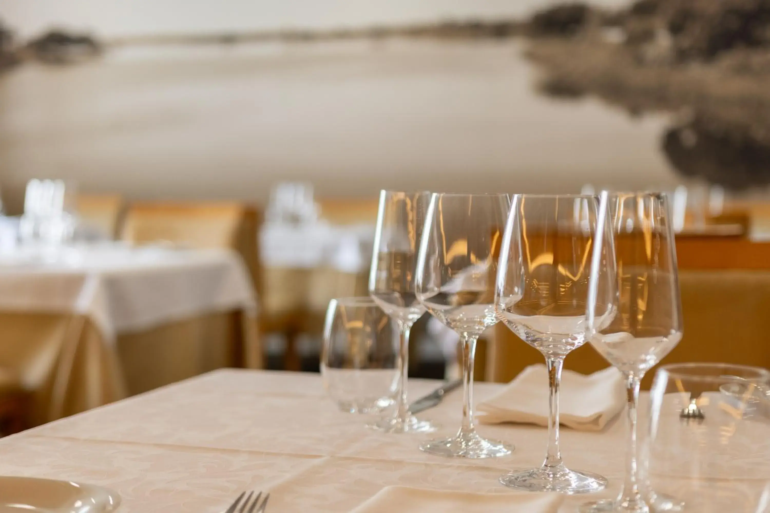 Restaurant/places to eat in Hotel Regina Restaurant/places to eat in Hotel Regina