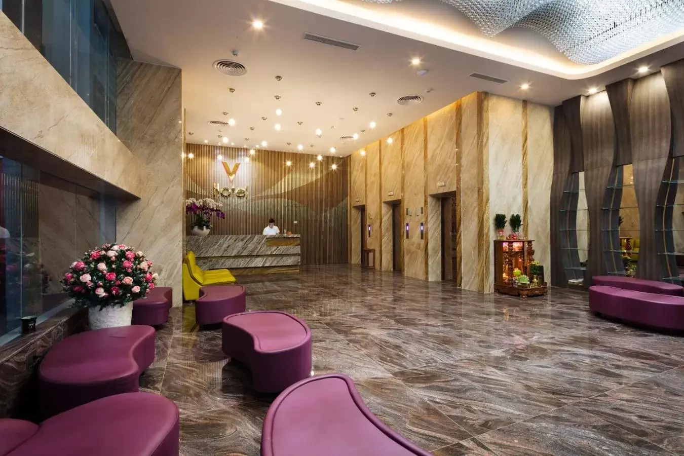 Shower, Lobby/Reception in V Hotel Nha Trang