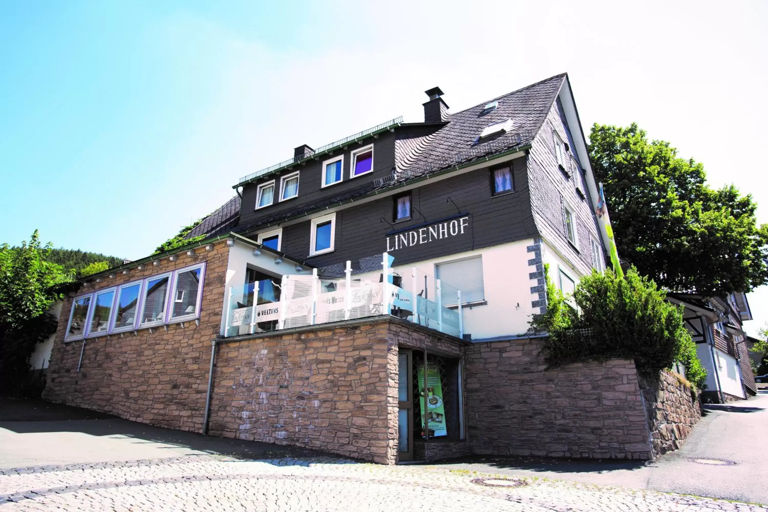 Hotel Restaurant Lindenhof Hotel Restaurant Lindenhof