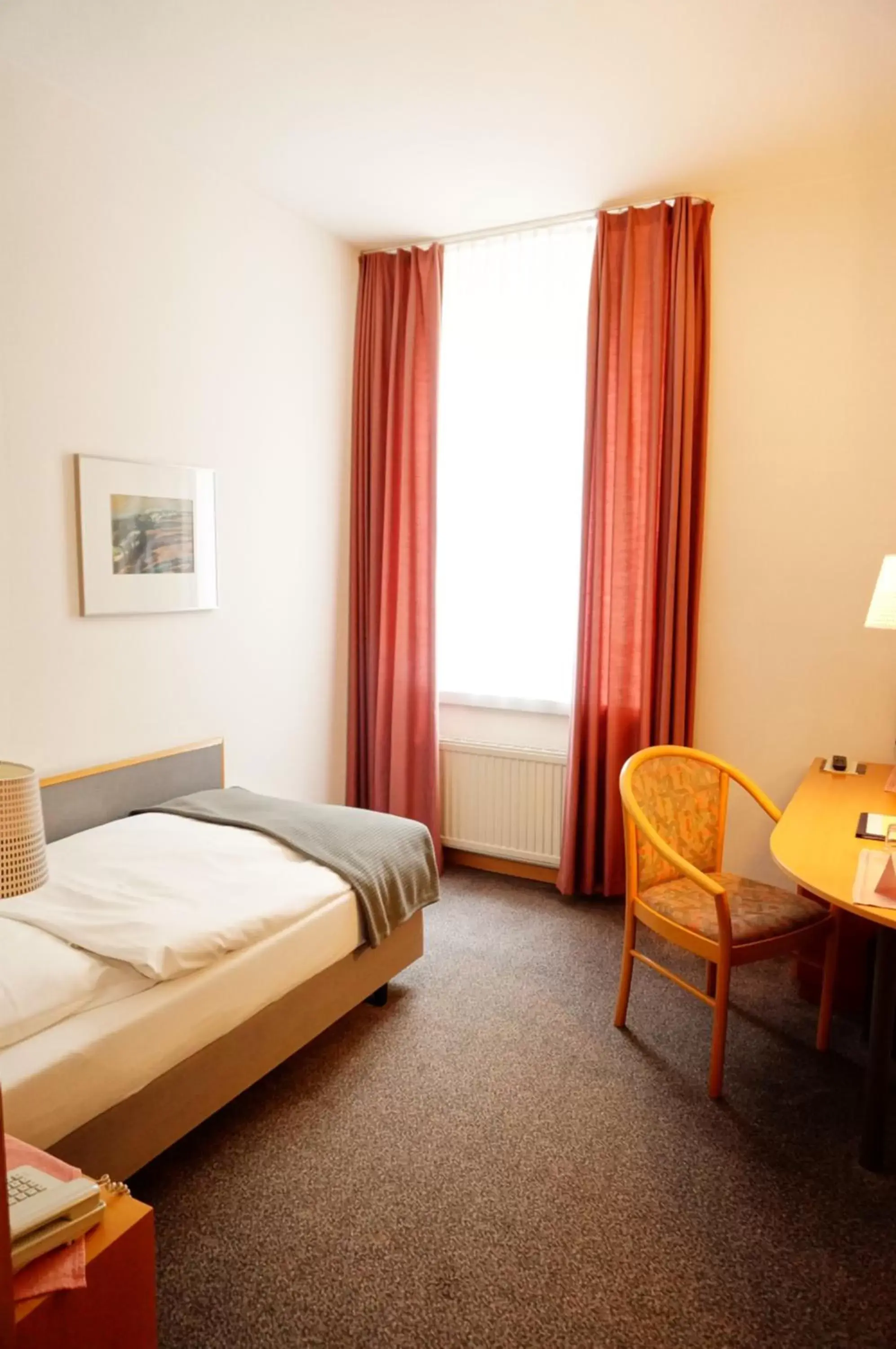 Photo of the whole room, Bed in Ringhotel Altstadt