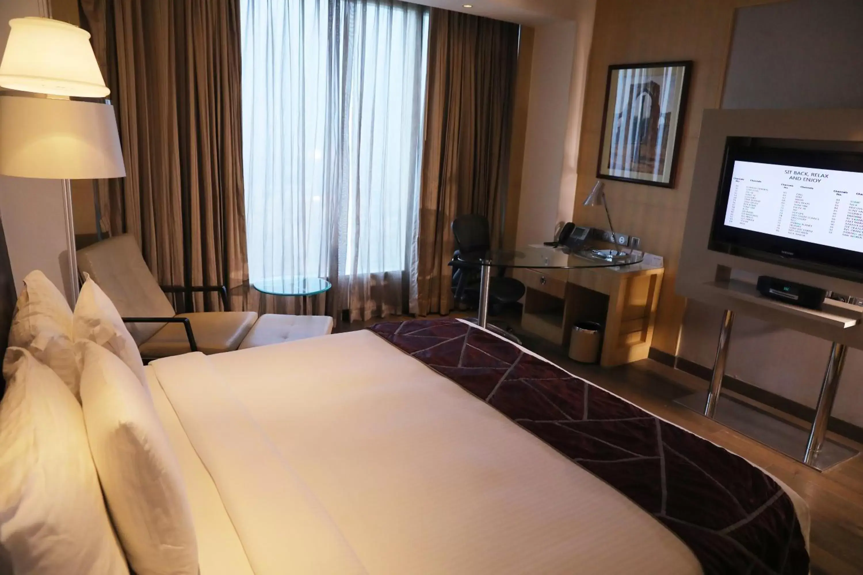 Photo of the whole room, Bed in Crowne Plaza Greater Noida, an IHG Hotel