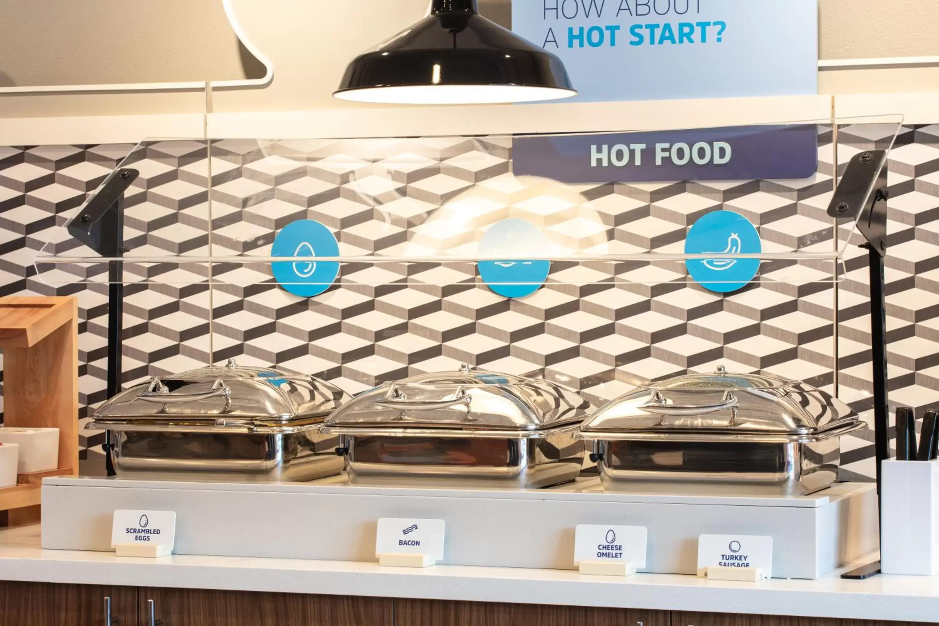 Food and drinks in Holiday Inn Express Bothell by IHG Food and drinks in Holiday Inn Express Bothell by IHG