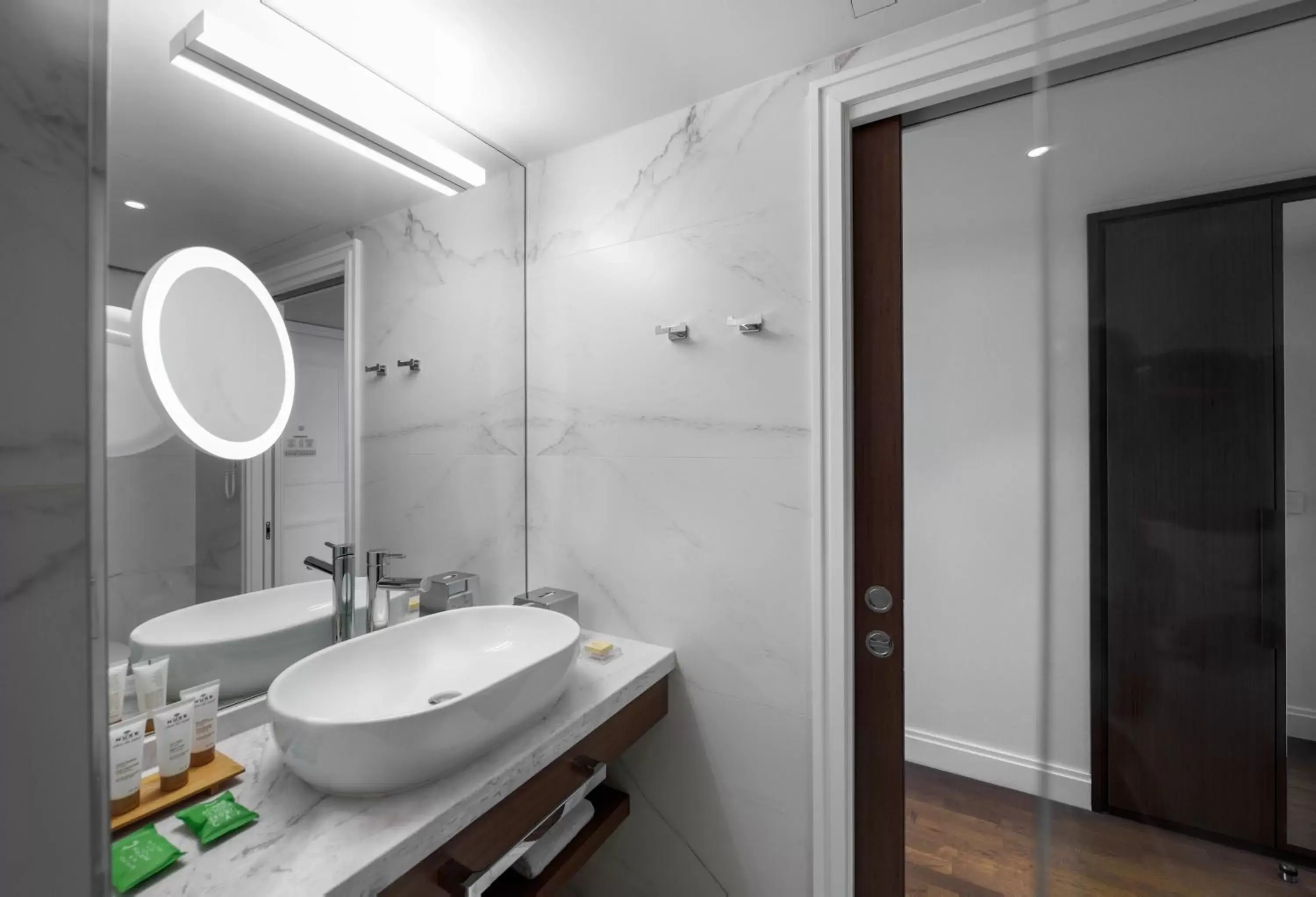 Bathroom in Makedonia Palace Bathroom in Makedonia Palace