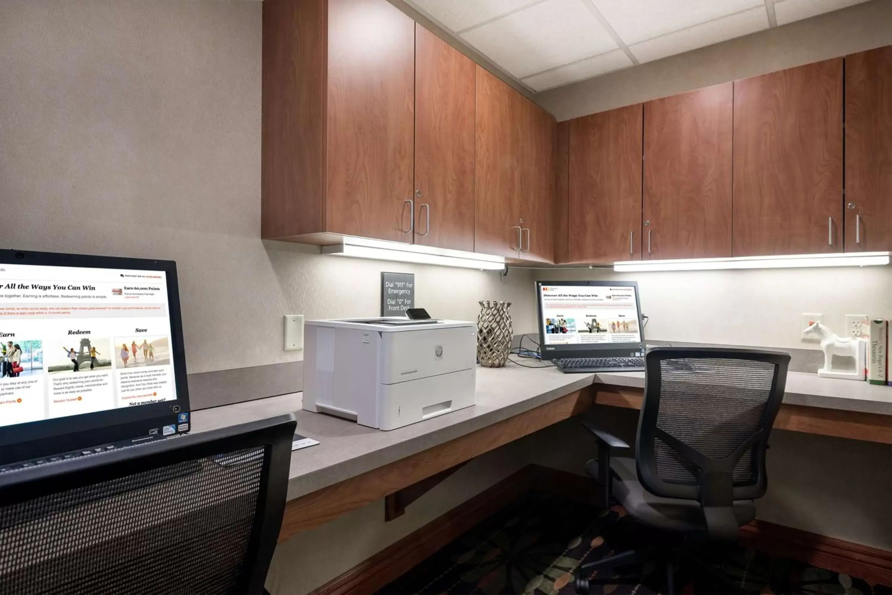 Business facilities, Business Area/Conference Room in Hampton Inn Bellevue