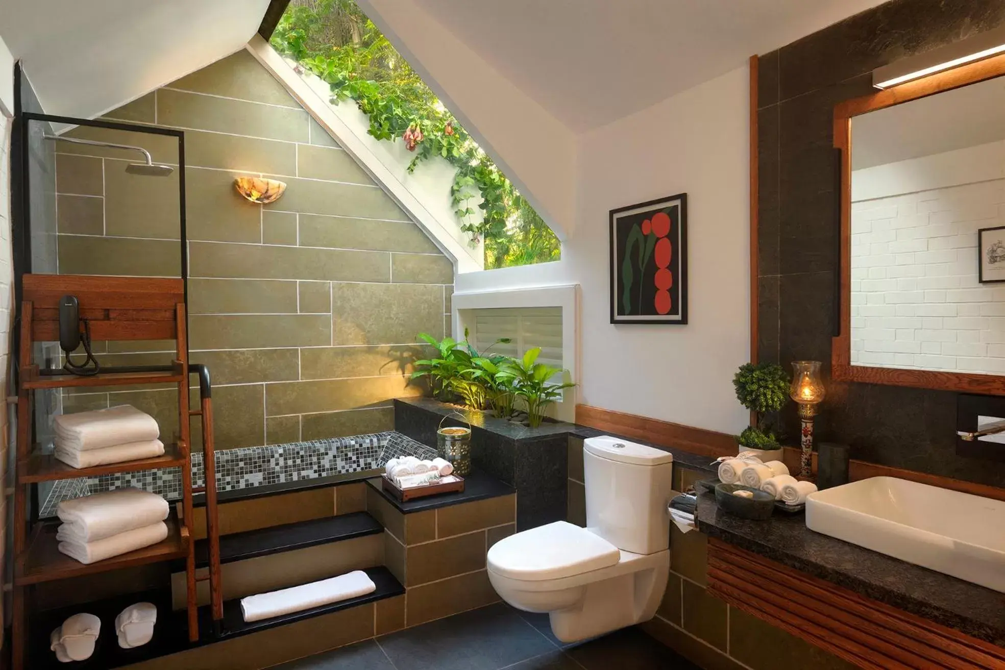 Bathroom in Amanvana Spa Resort, Coorg