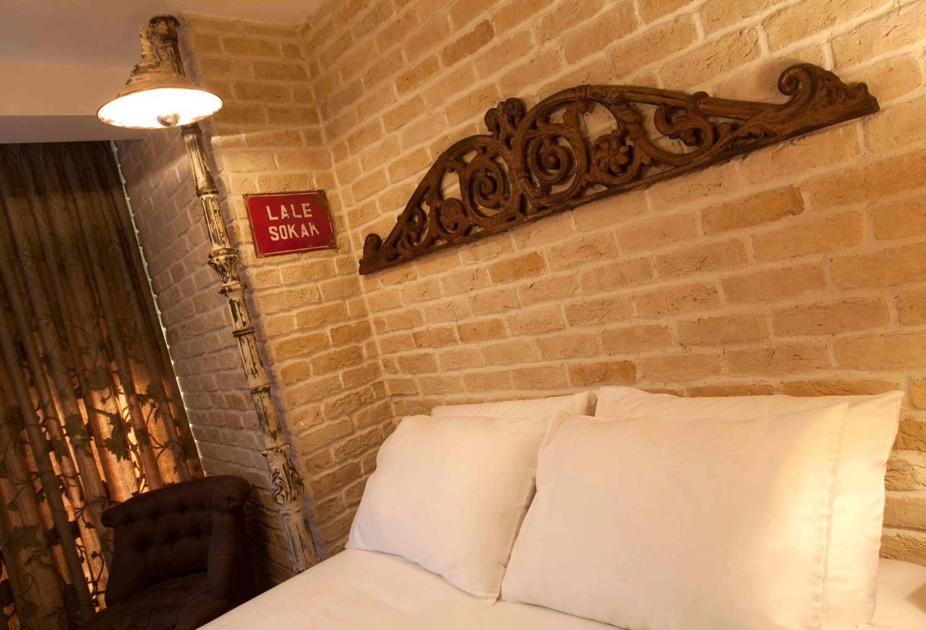 Bedroom, Bed in Hypnos Design Hotel