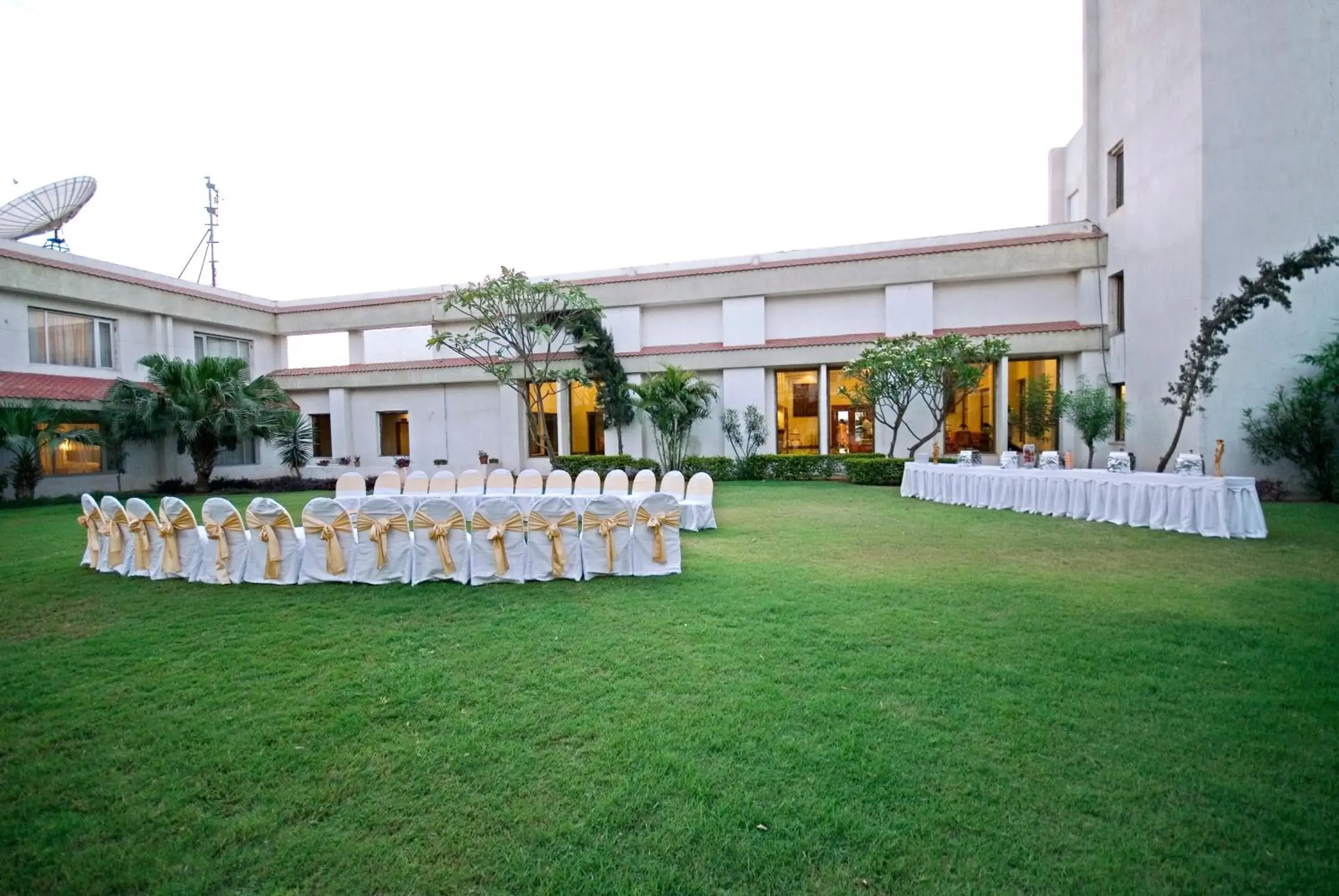 Day, Banquet Facilities in Hotel Express Residency-Jamnagar