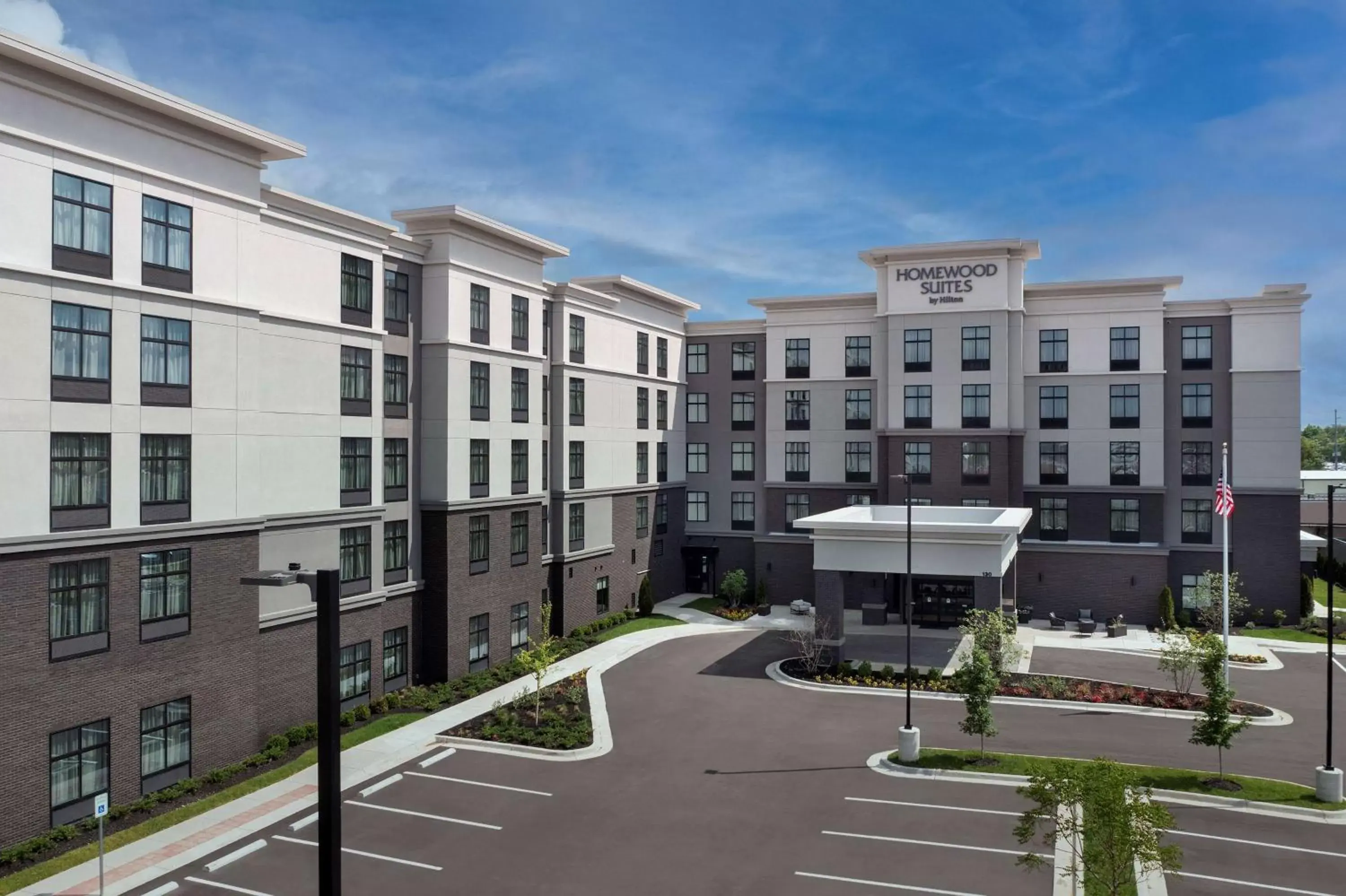 Property building in Homewood Suites By Hilton Louisville Airport