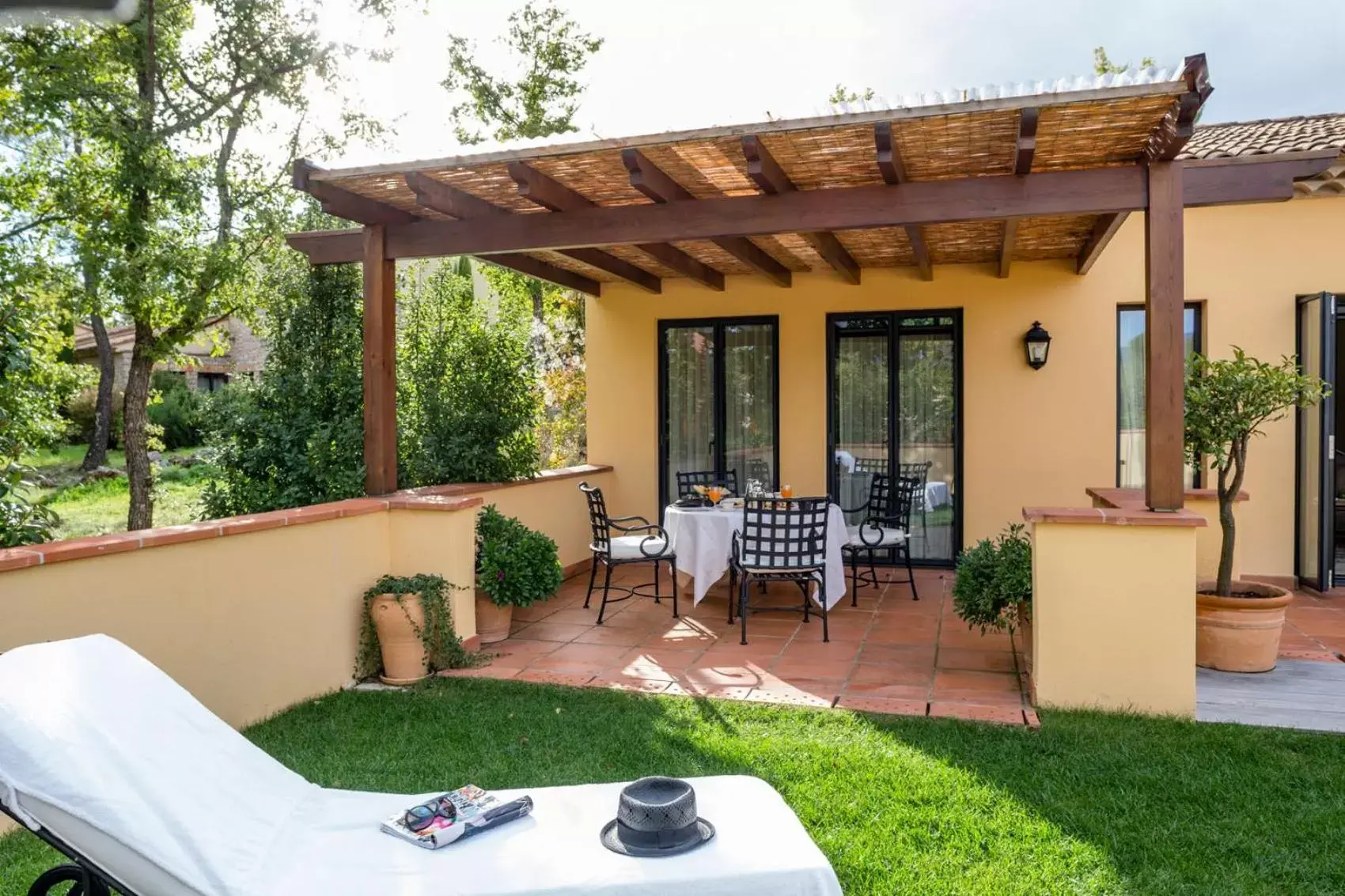 Patio in Terre Blanche Hotel Spa Golf Resort