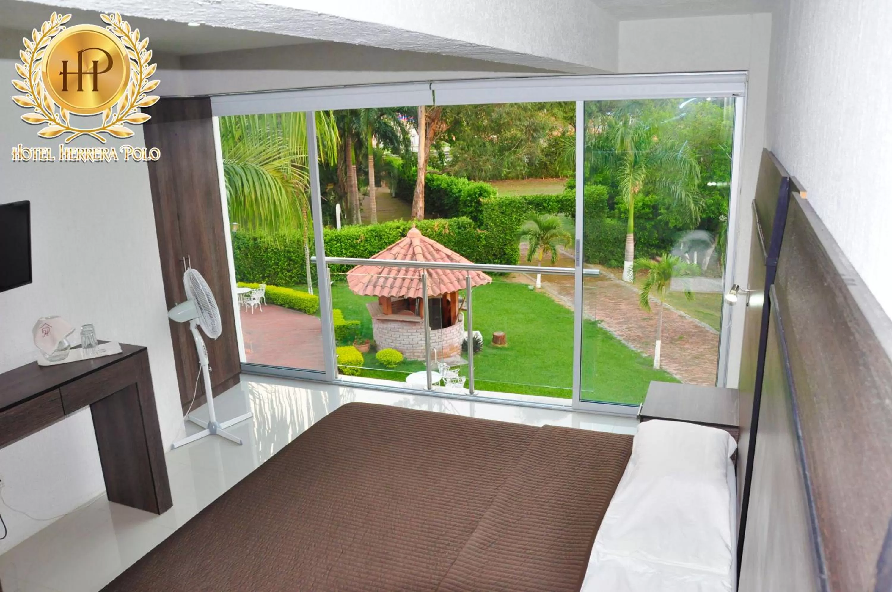 Photo of the whole room in Hotel Herrera Polo