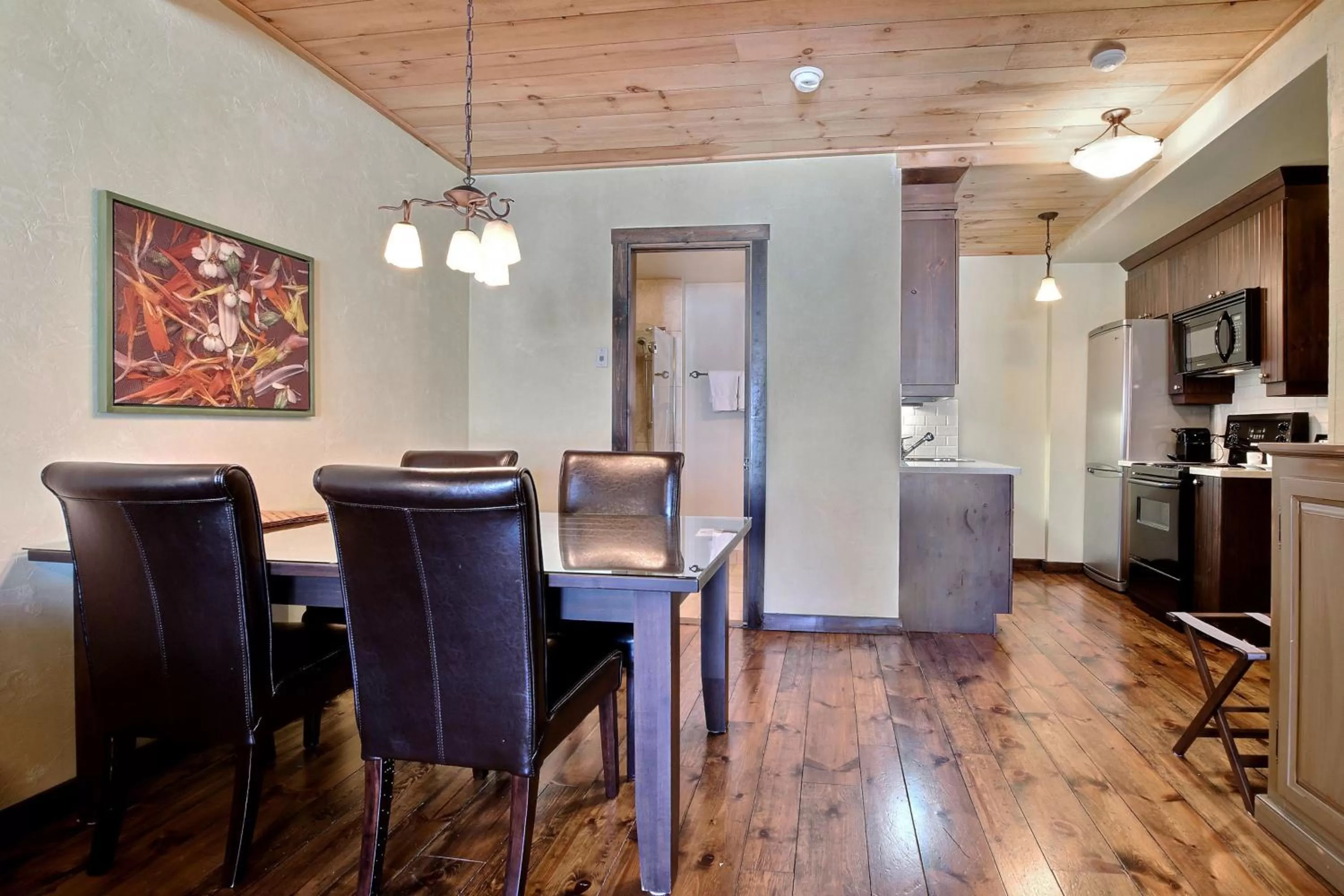 Les Condos Du Lac Taureau- Rooms & Condos