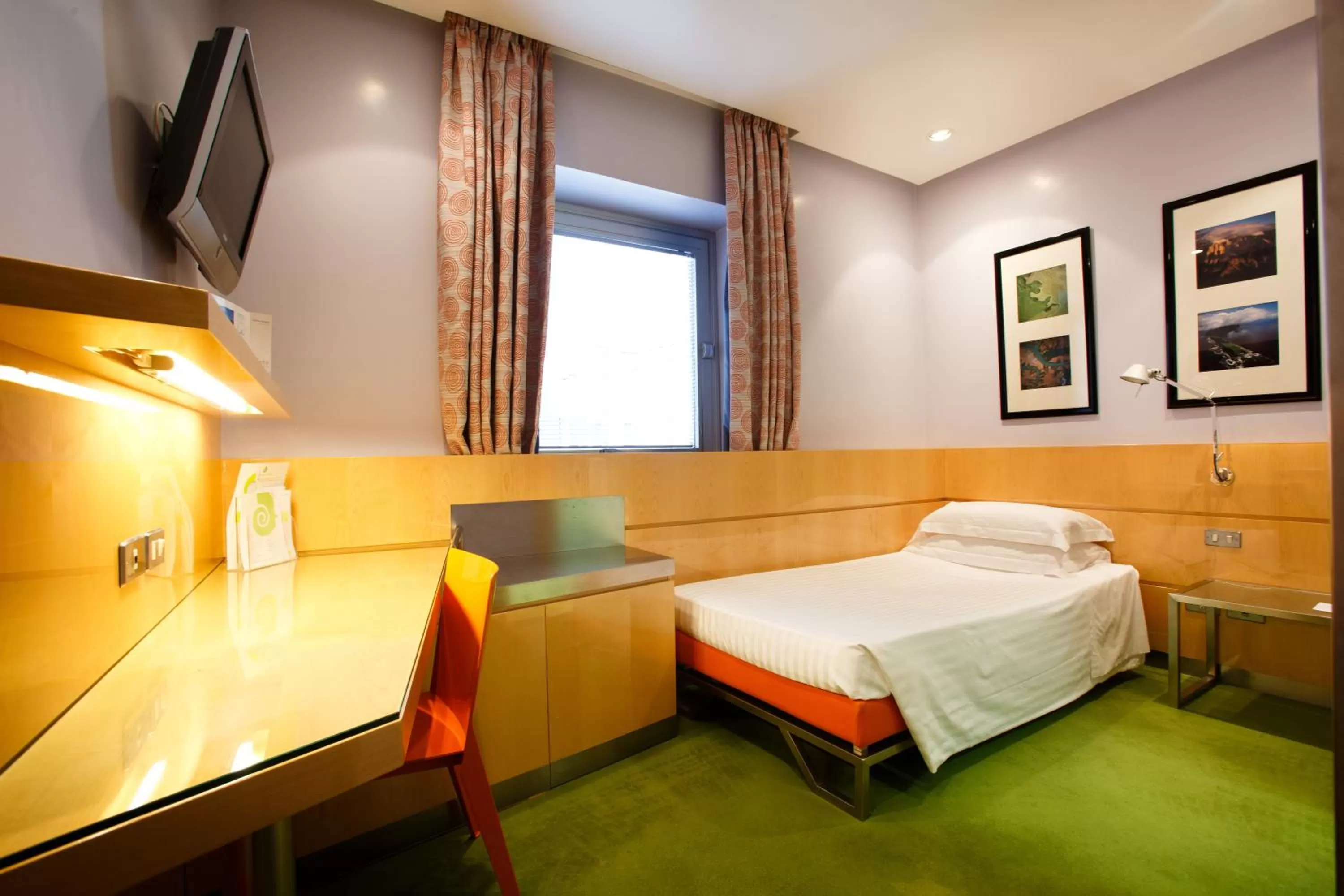 Bedroom, Bed in Albani Hotel Roma