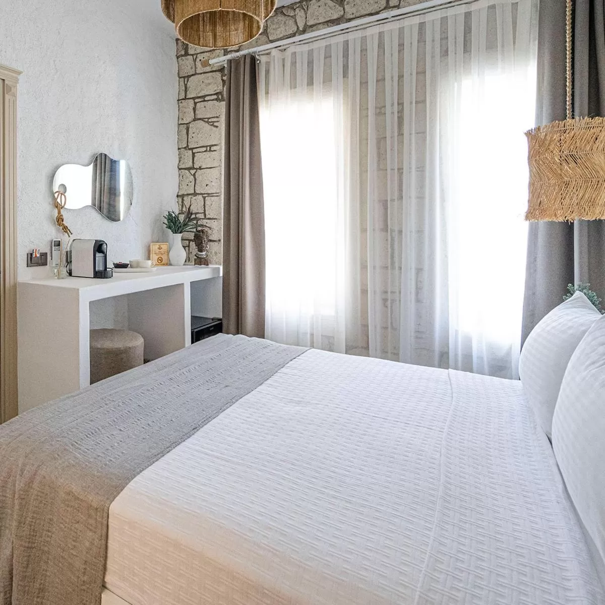 Bed in Voger Alaçatı Silence