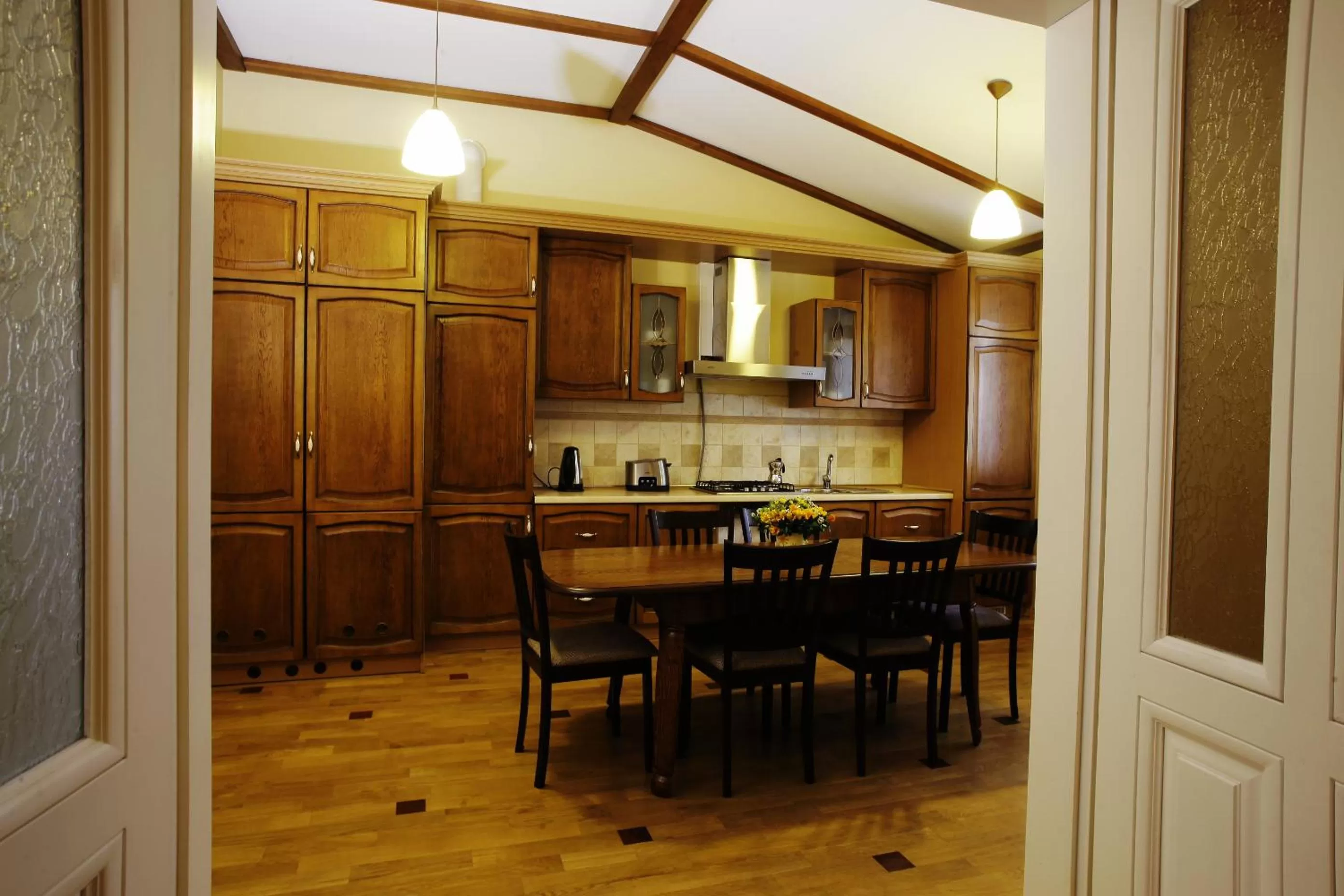 Mini-Hotel Under The Roof