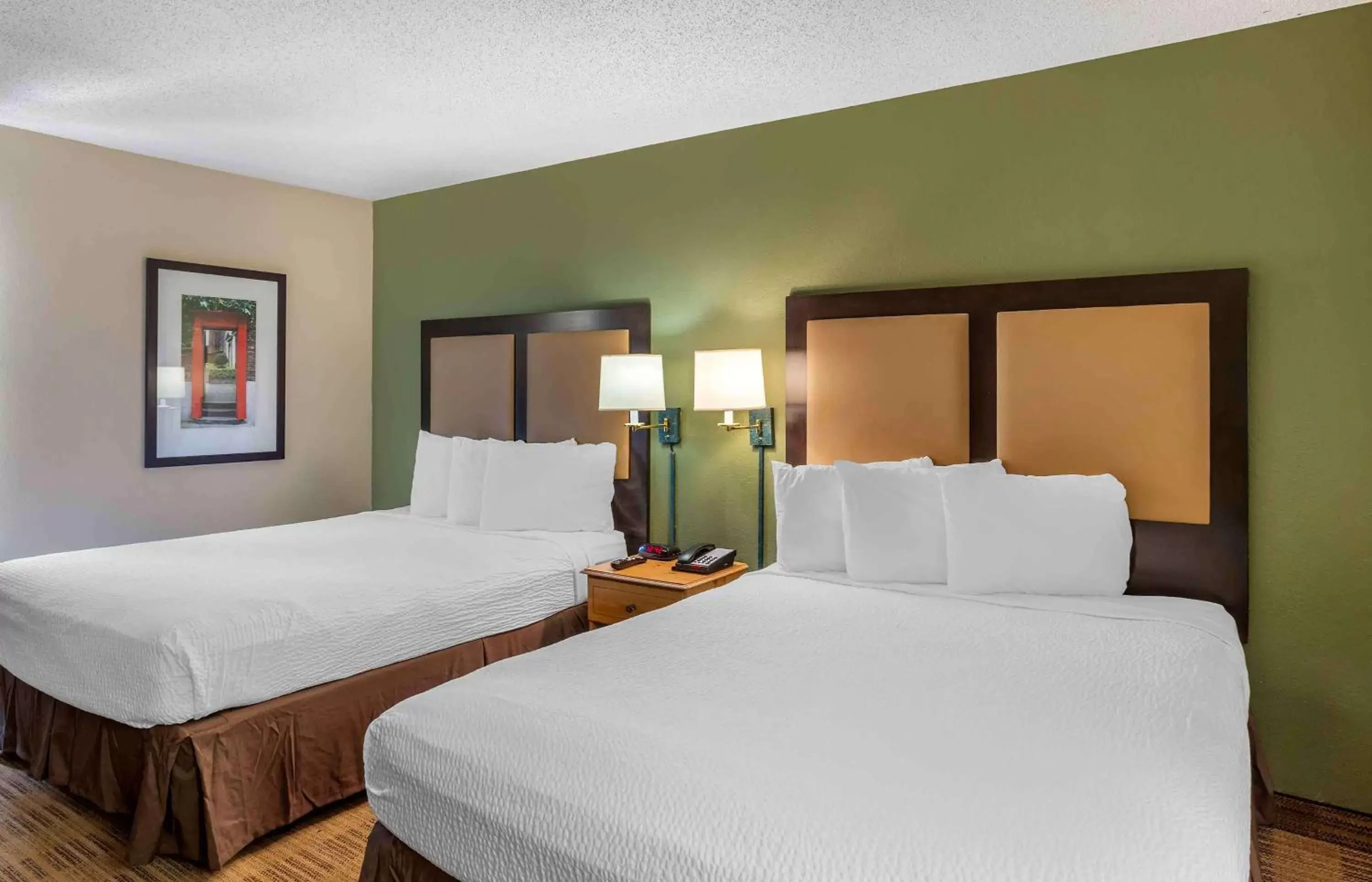 Bedroom, Bed in Extended Stay America Suites - Philadelphia - Horsham - Dresher Rd