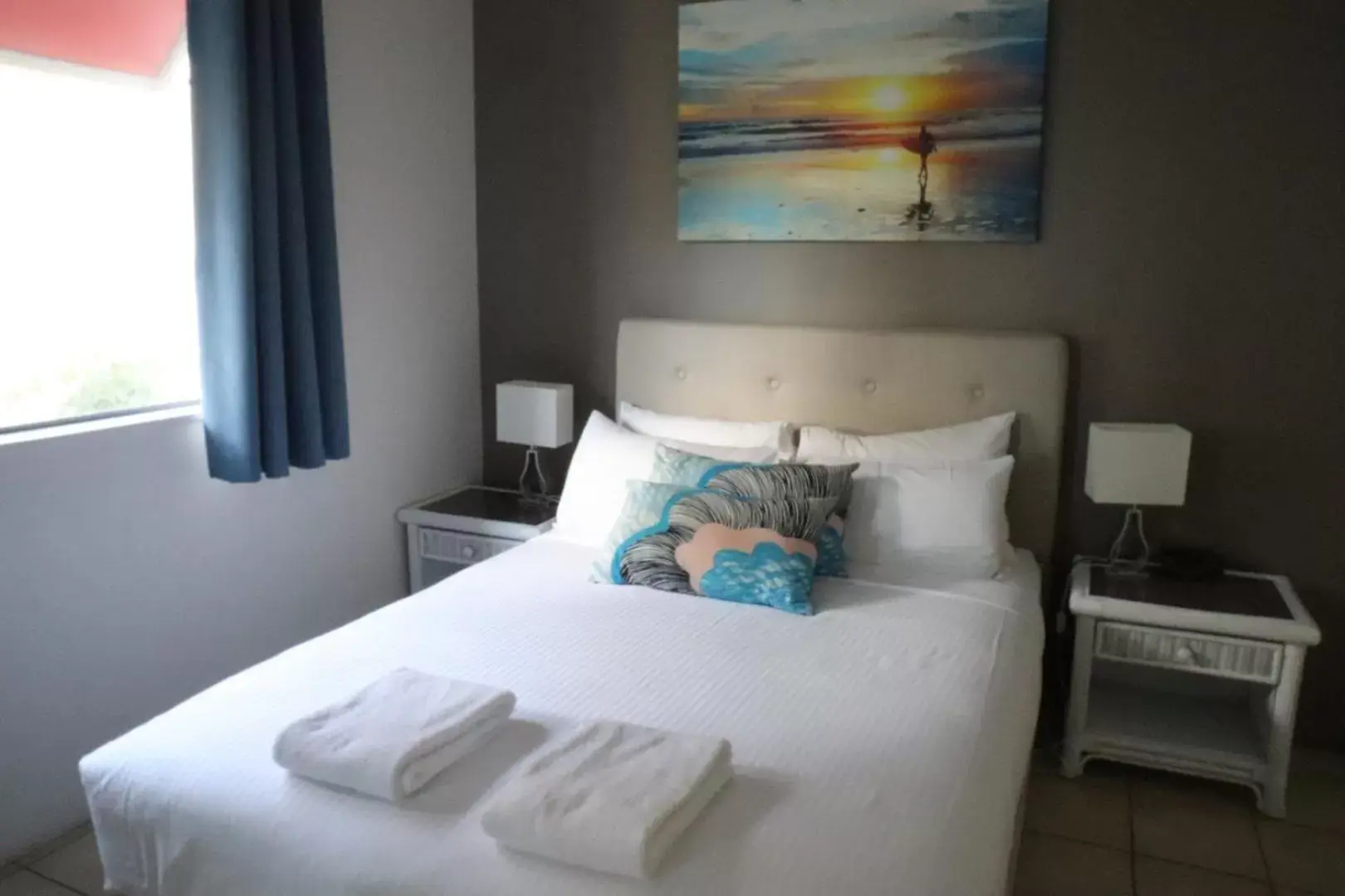 Bedroom, Bed in Coolum Beach Resort