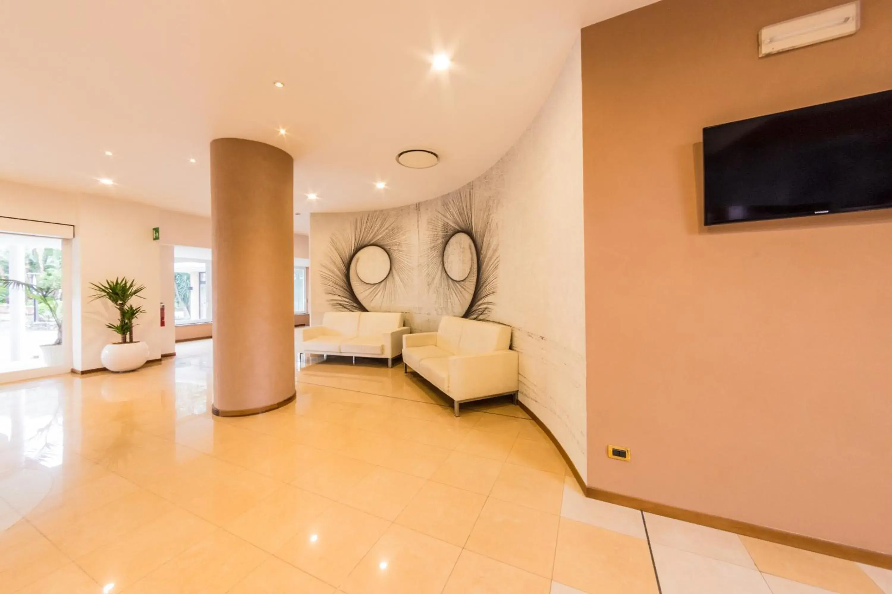 Lobby or reception, Seating Area in Grand Hotel Moon Valley