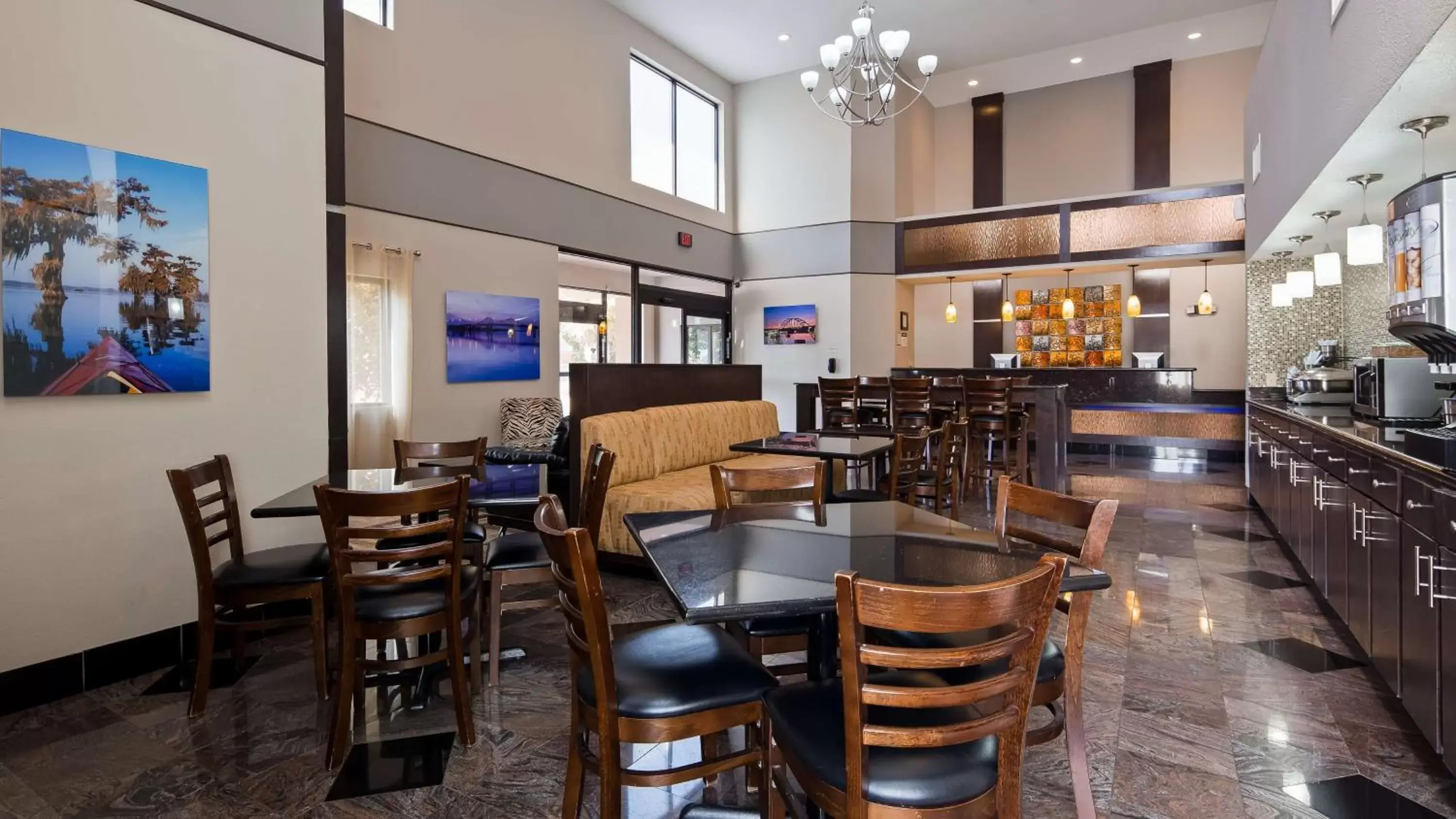 Restaurant/Places to Eat in Best Western Bayou Inn and Suites