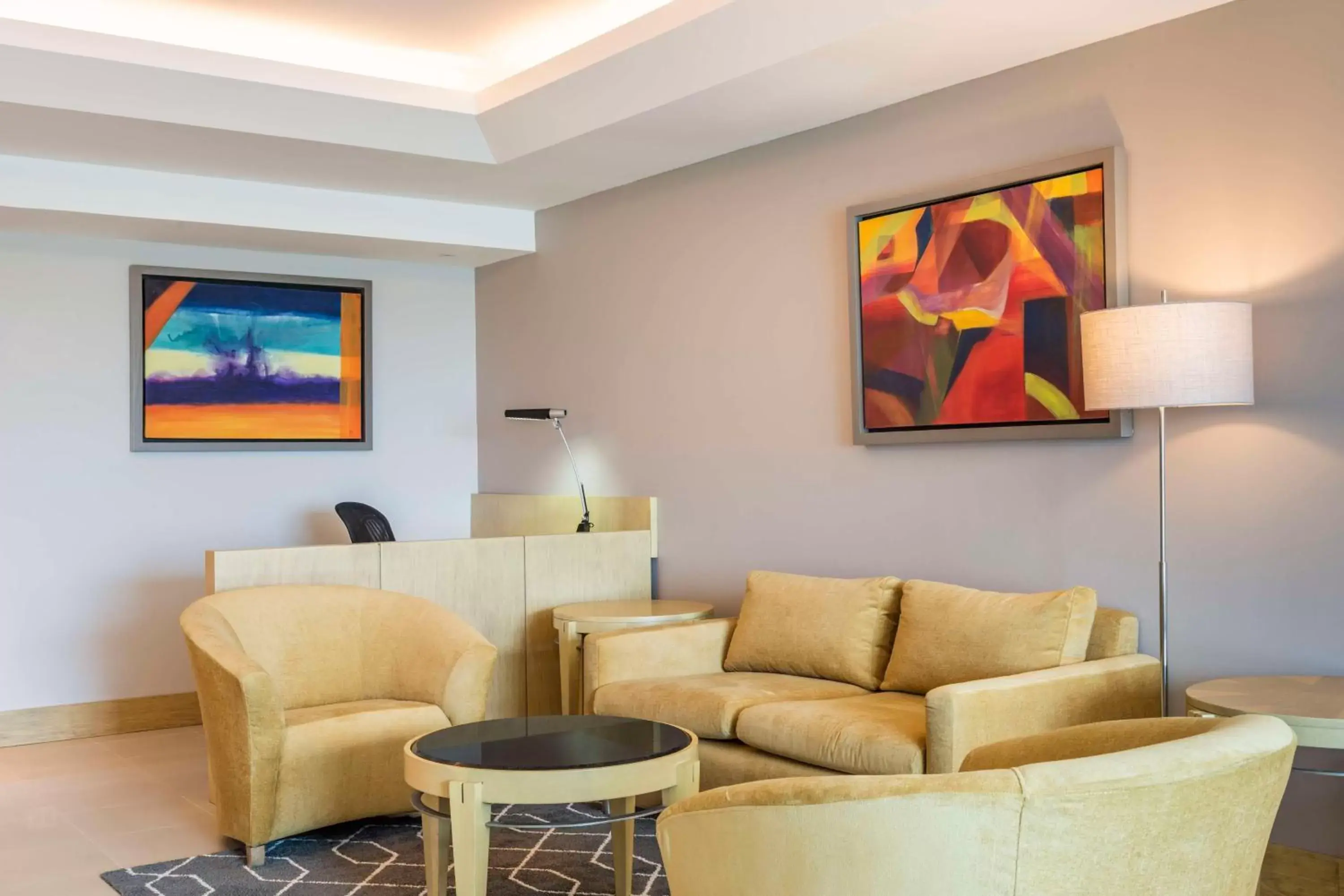 Living room, Seating Area in Hilton Cartagena