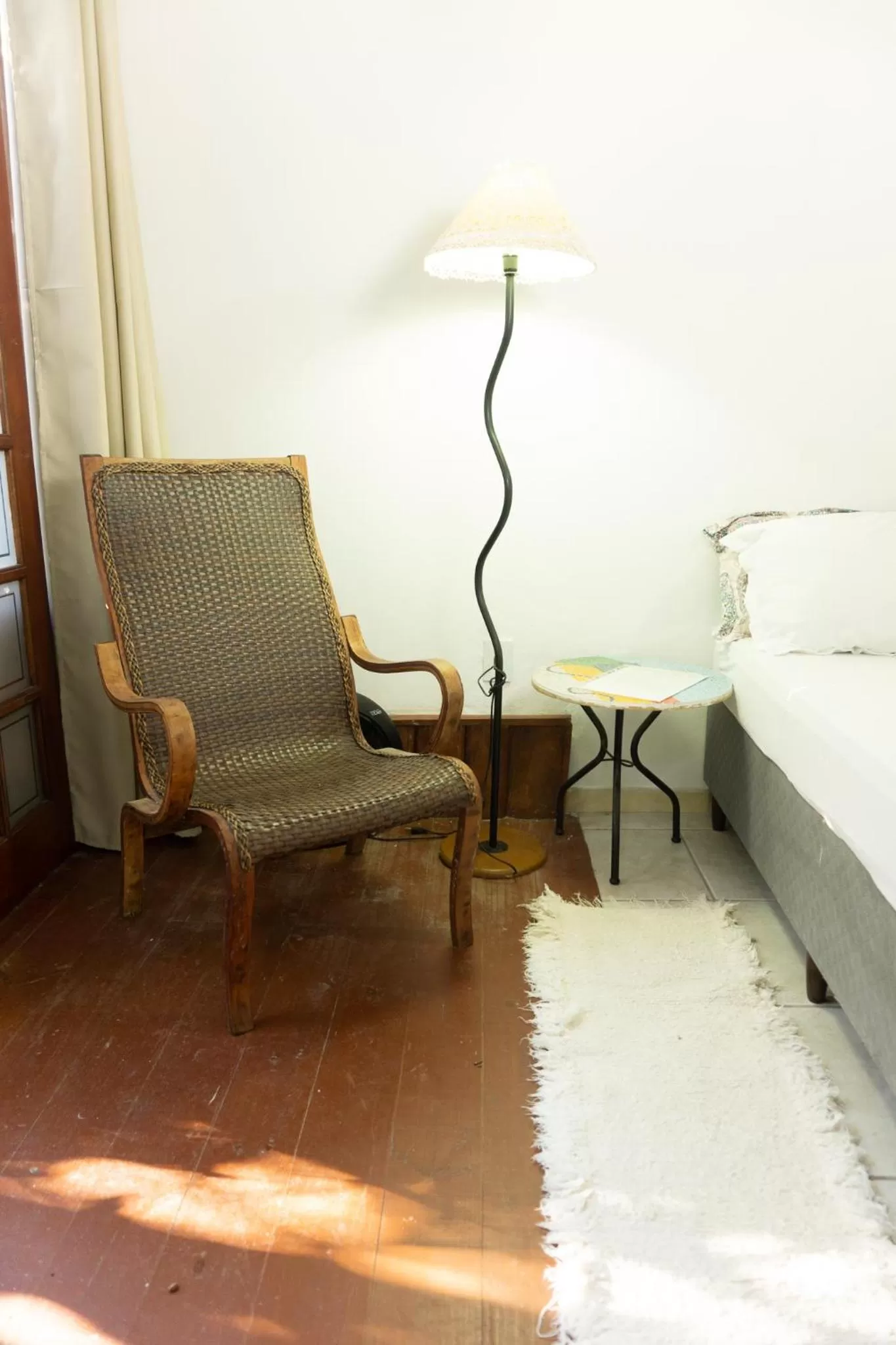 Photo of the whole room, Seating Area in Casa dos Açores Cama e Café