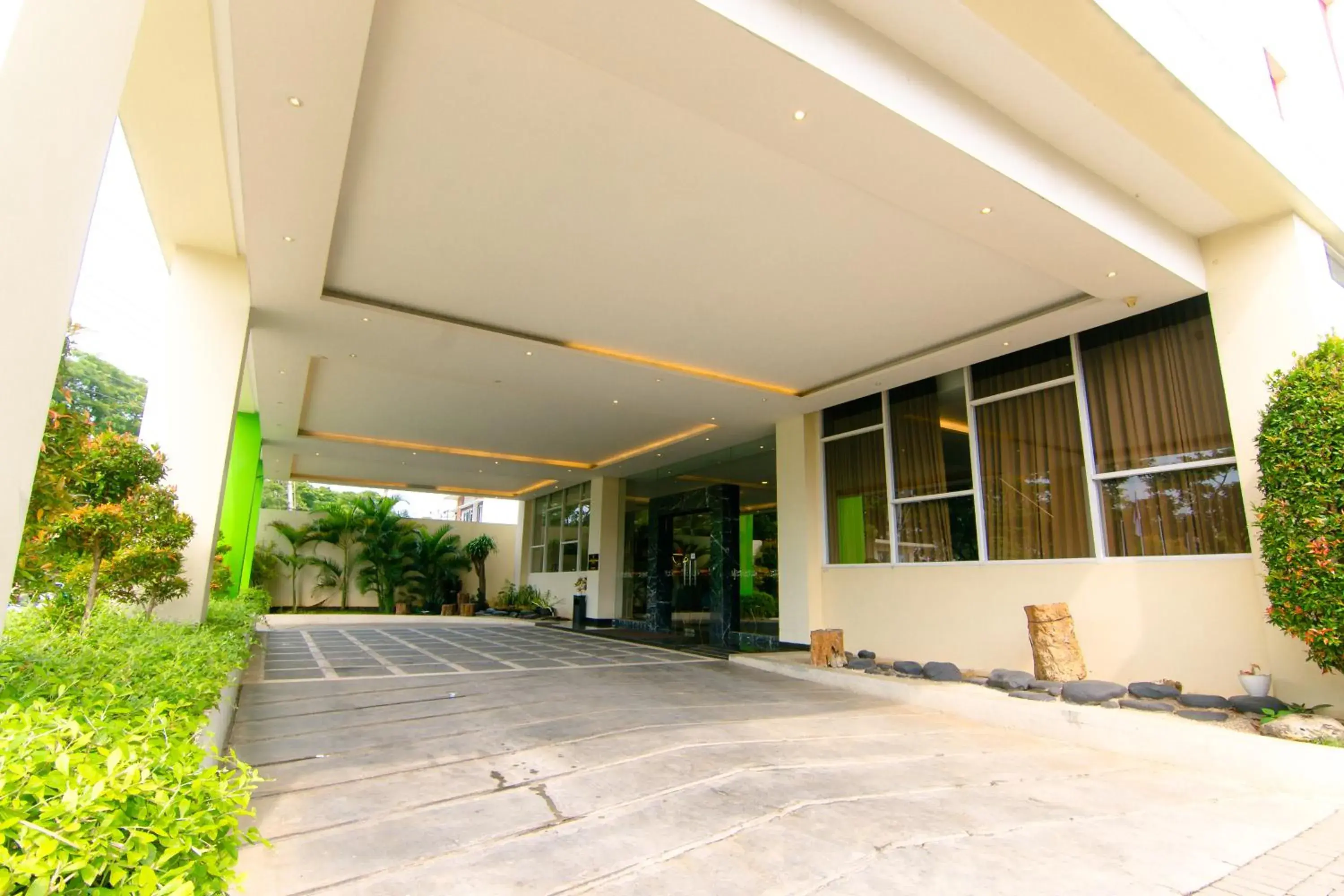 Property building in Front One Hotel Purwodadi