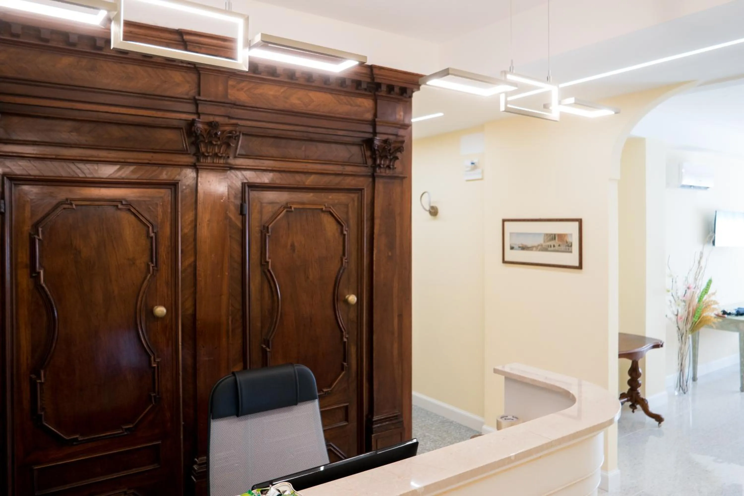 Lobby or reception in Guest House Train Station Venice - Atika & Atif