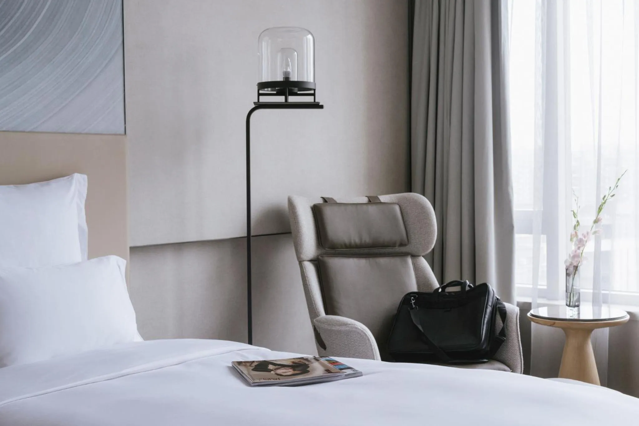 Seating area, Bed in Pullman Shanghai Qingpu Excellence