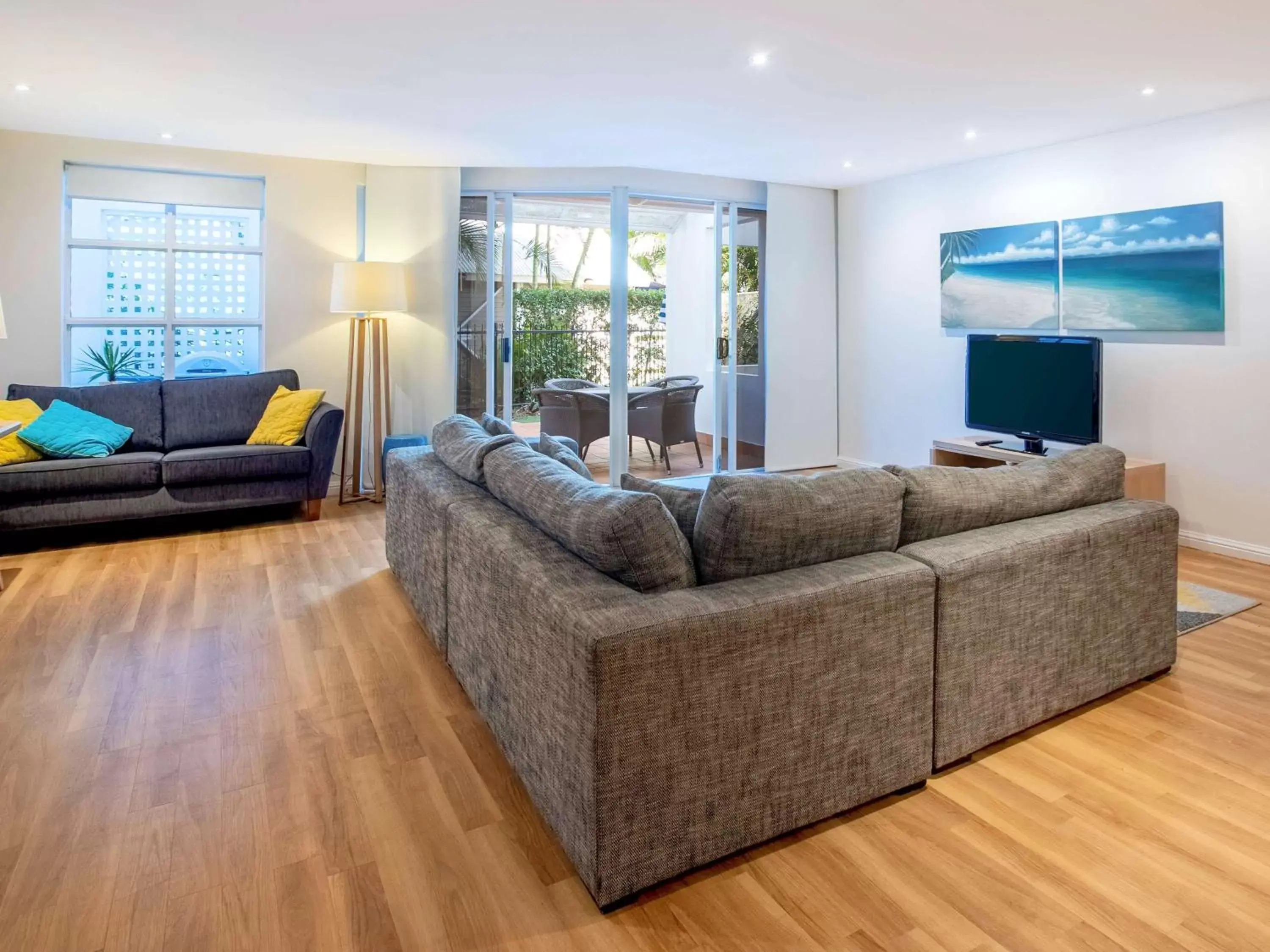 Photo of the whole room, Seating Area in Sofitel Noosa Pacific Resort