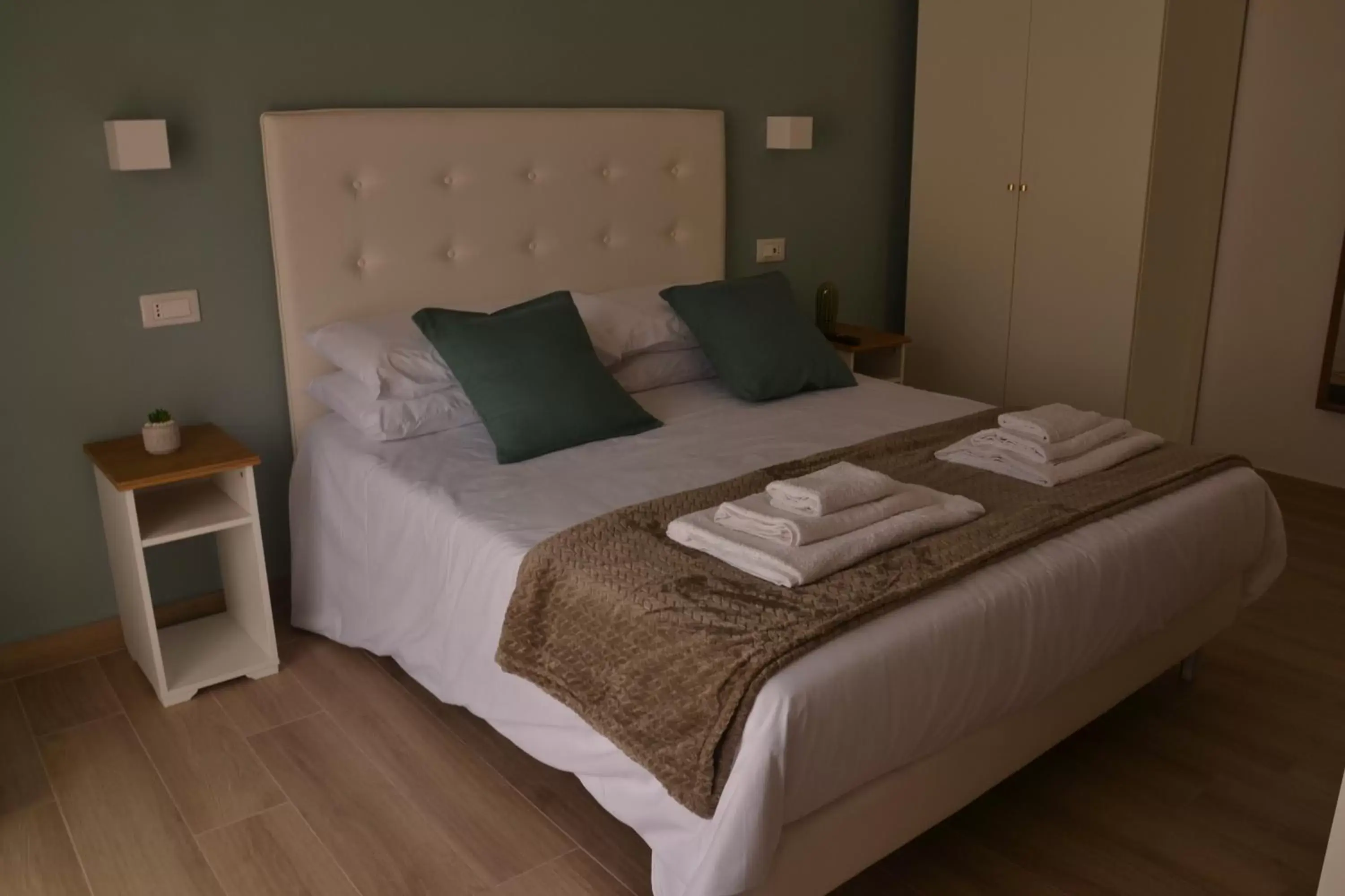 Bed in Luna Nuova Suites