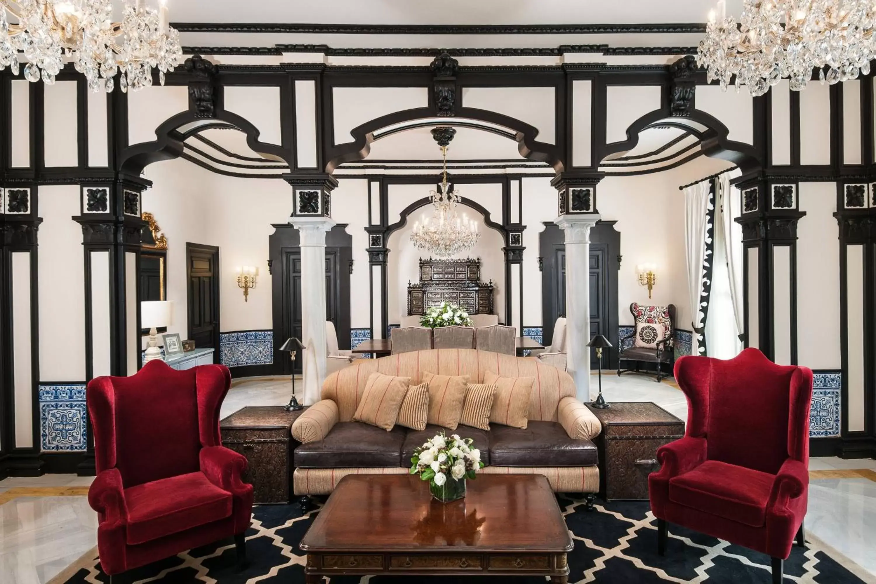 Living room, Lobby/Reception in Hotel Alfonso XIII, a Luxury Collection Hotel, Seville