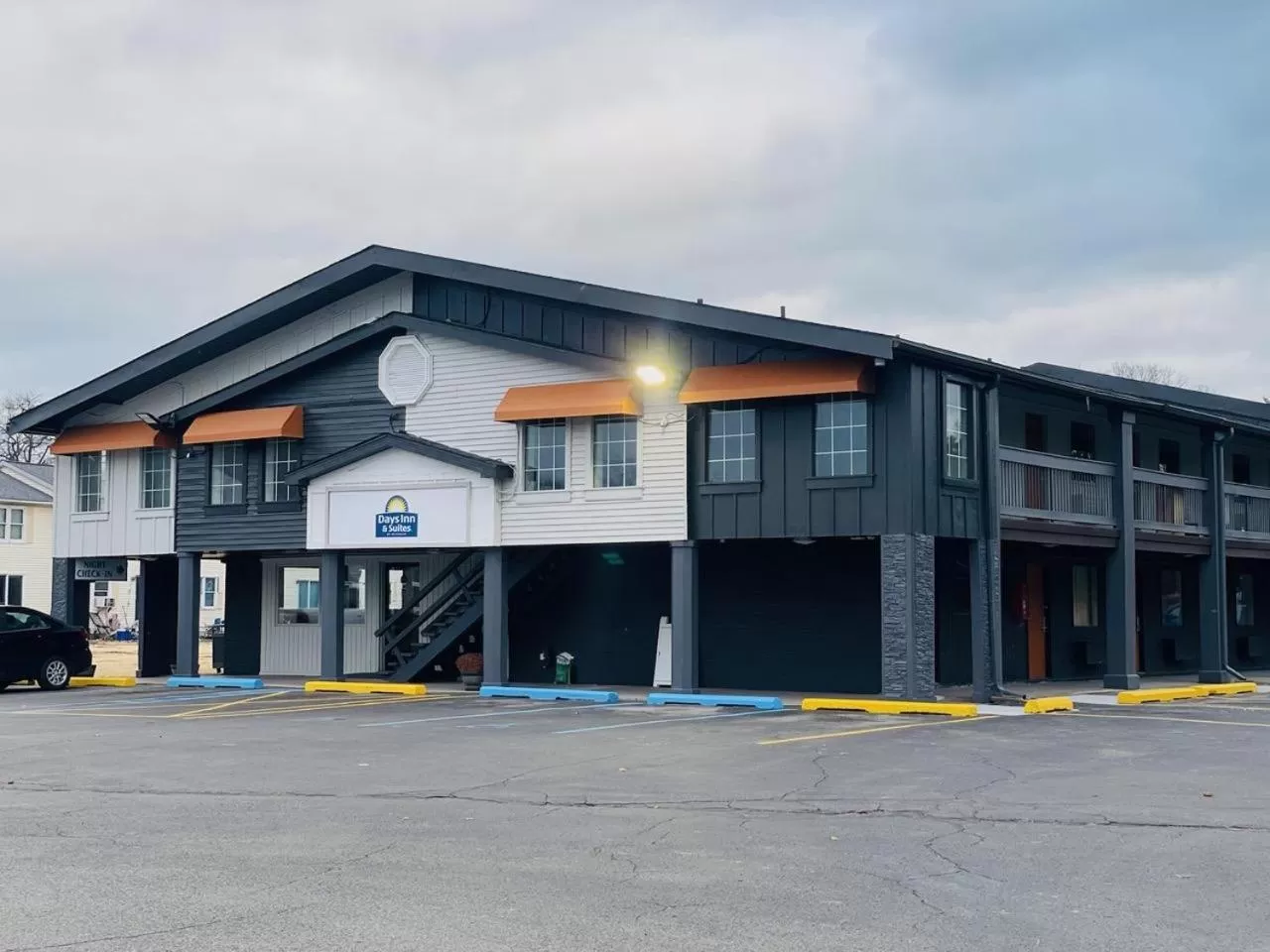 Property building in Days Inn and Suites by Wyndham Port Huron