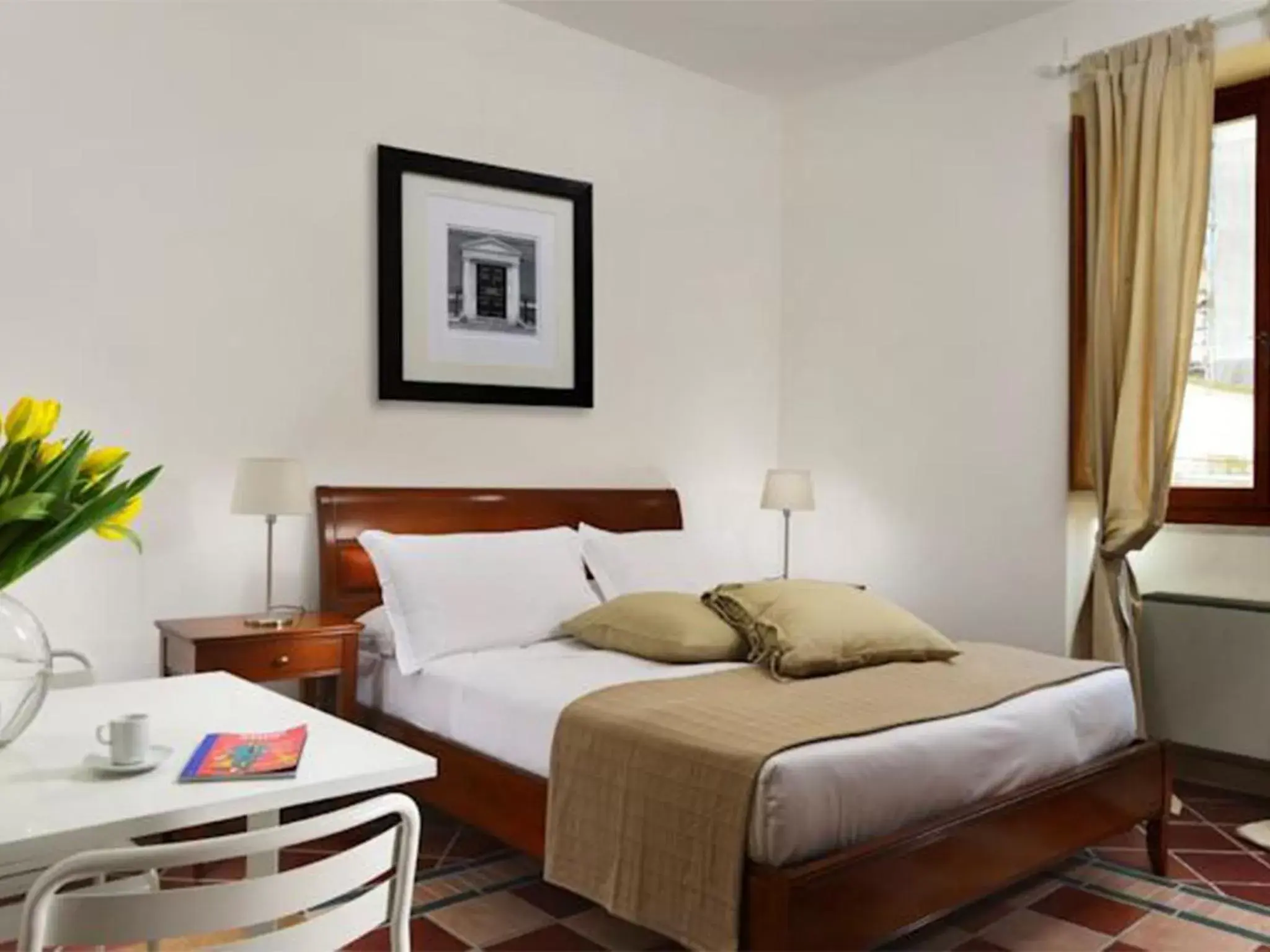 Bed in Roma Resort Termini