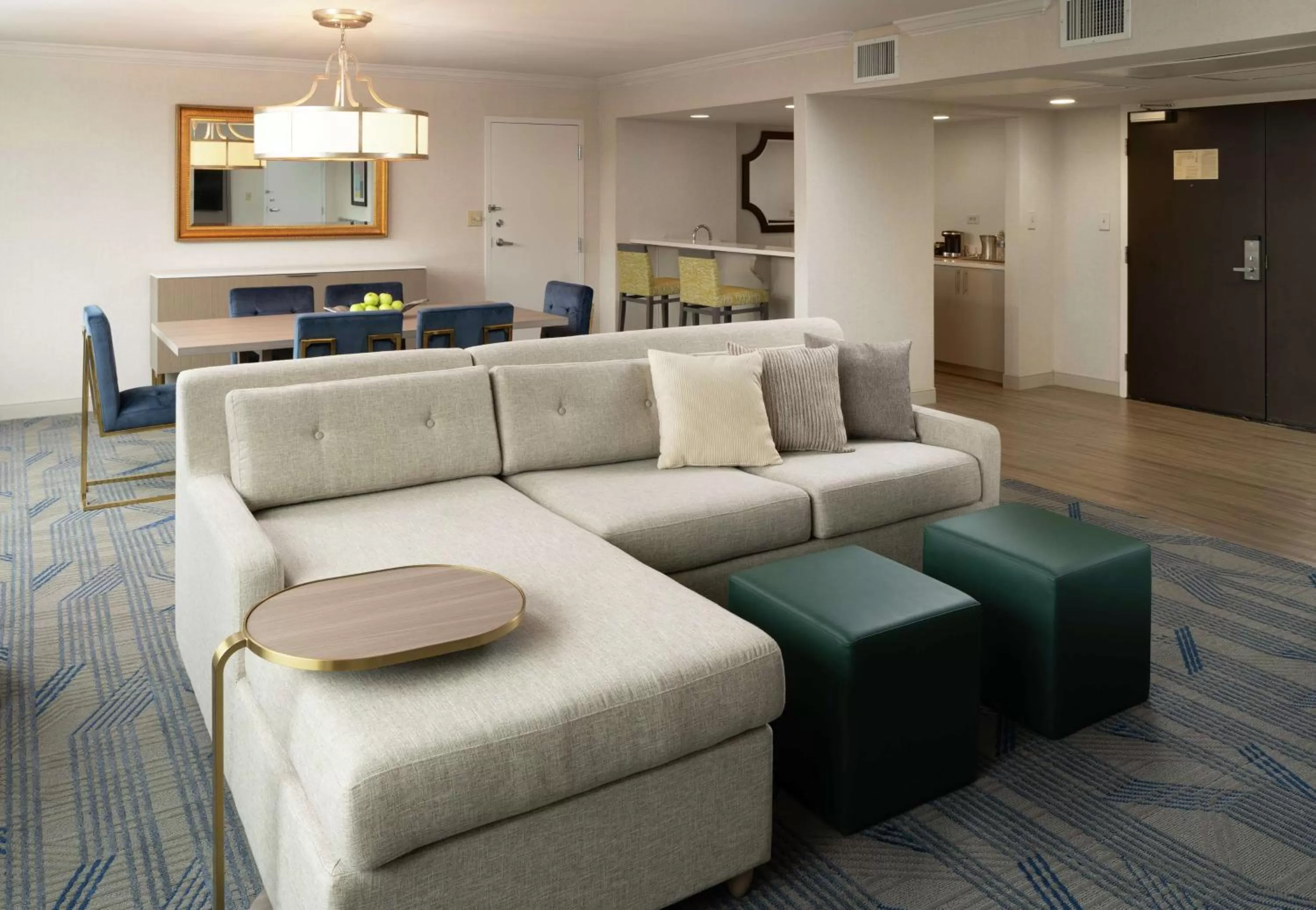 Living room in Hilton Durham near Duke University