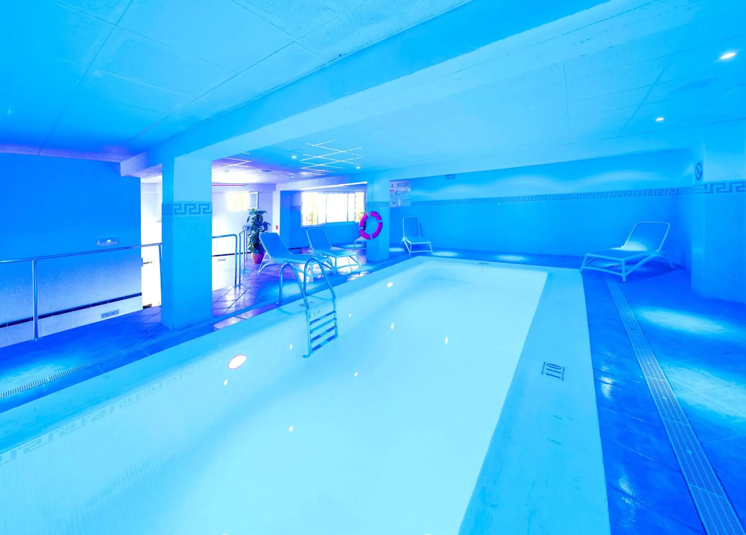 , Swimming Pool in Hotel Vibra Marítimo