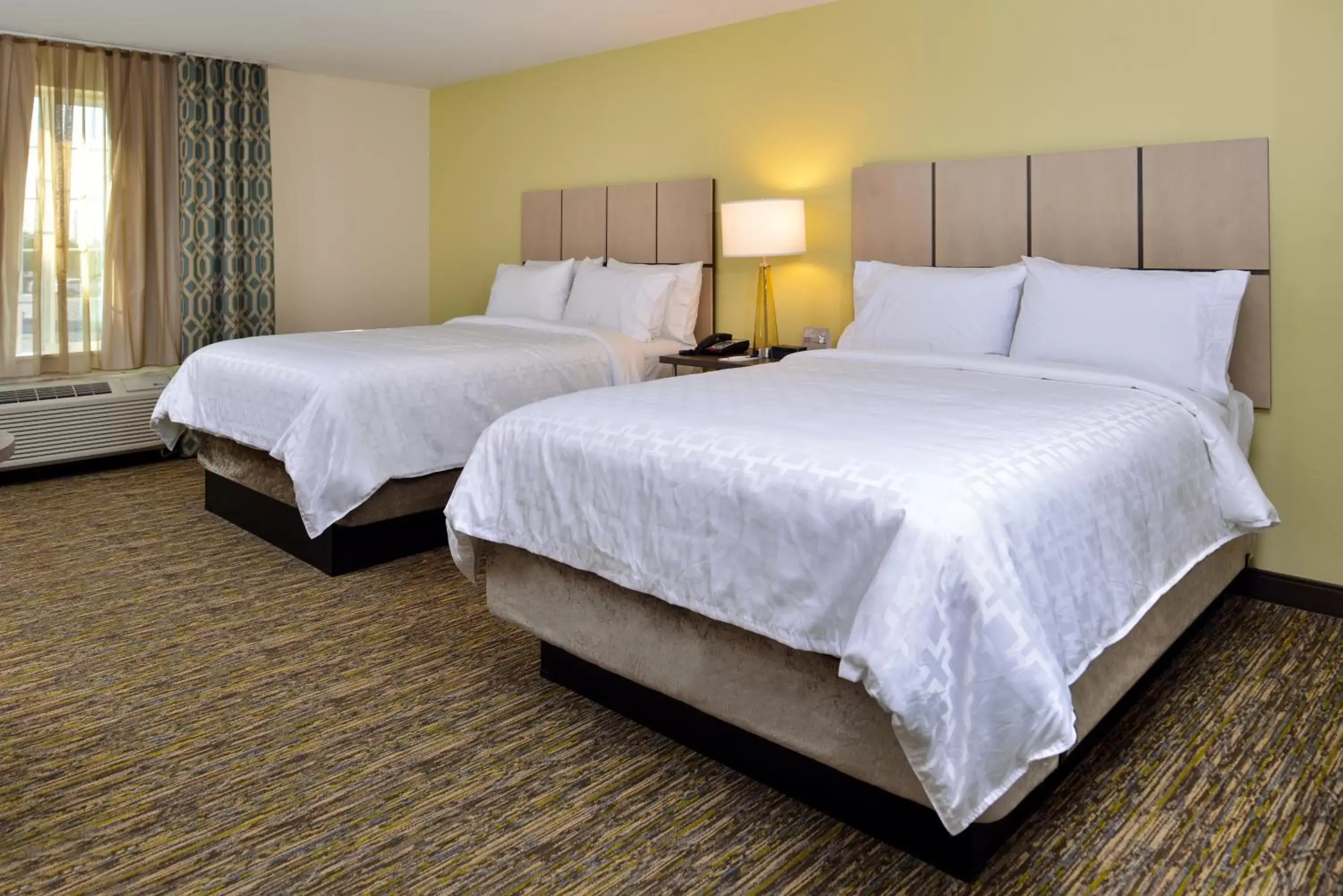 Photo of the whole room, Bed in Candlewood Suites - Lodi, an IHG Hotel