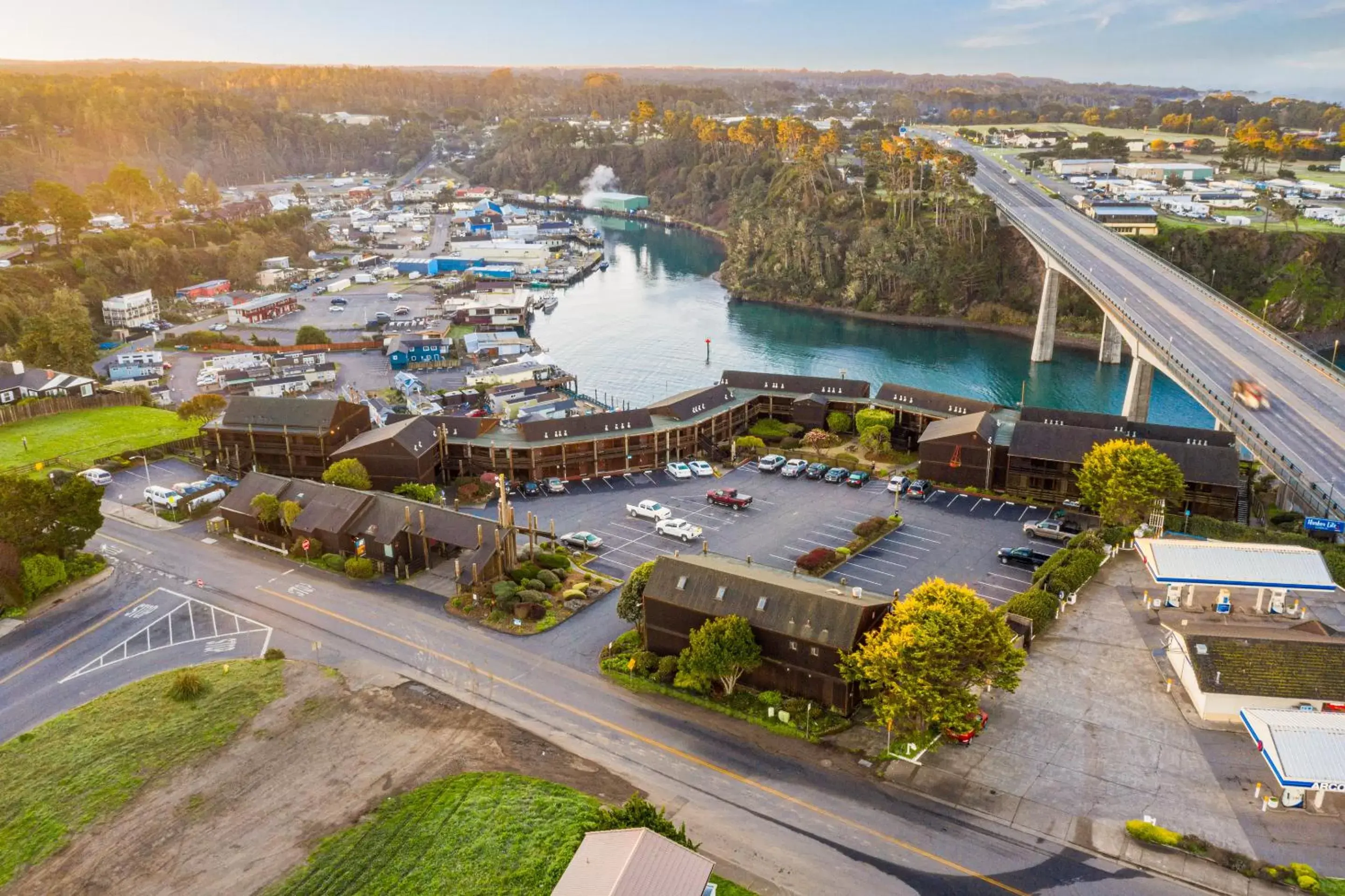 Bird's-eye View in Harbor Lite Lodge