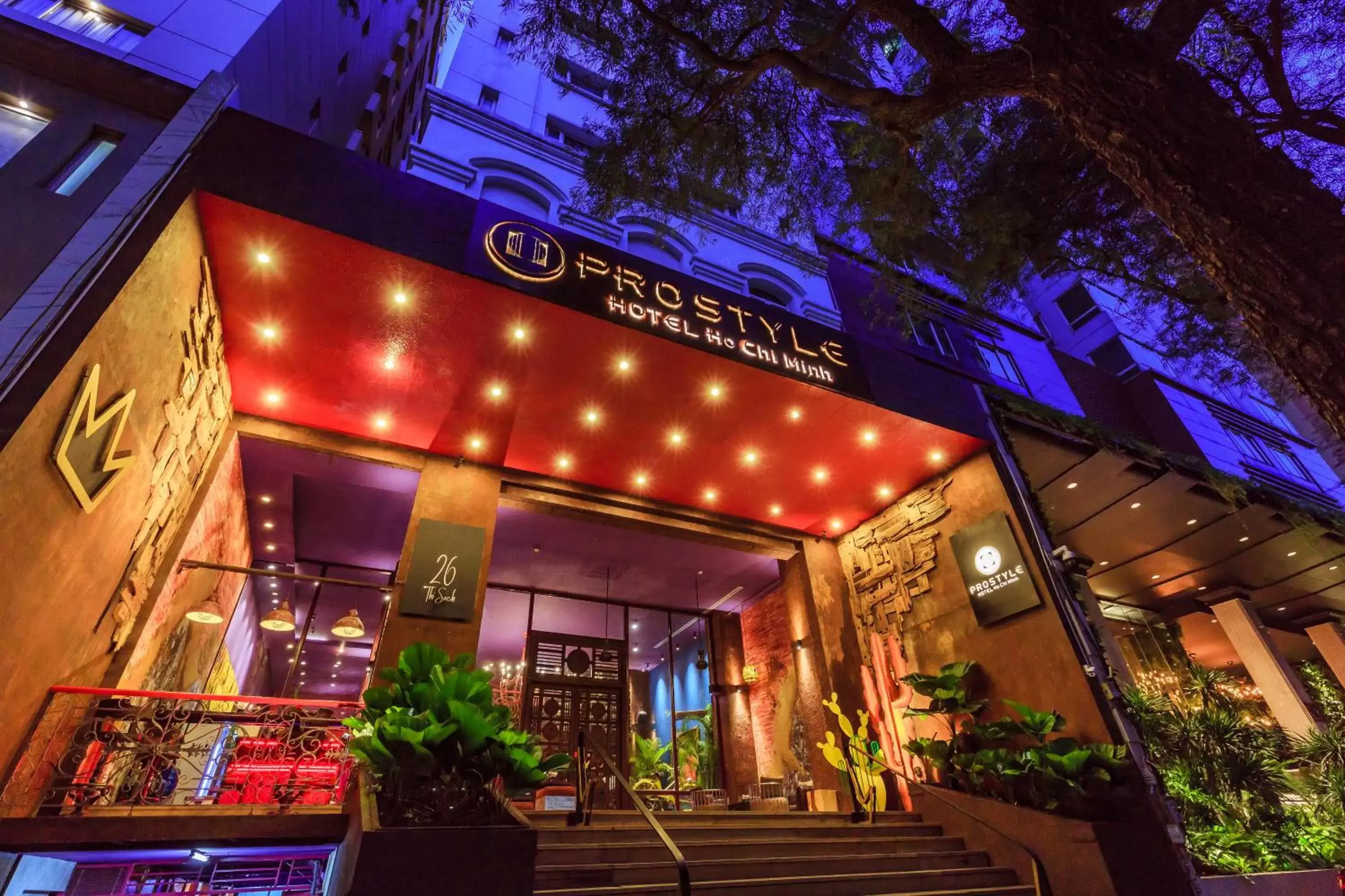 Facade/entrance in Prostyle Hotel Ho Chi Minh プロスタイルホテルホーチミン Facade/entrance in Prostyle Hotel Ho Chi Minh プロスタイルホテルホーチミン
