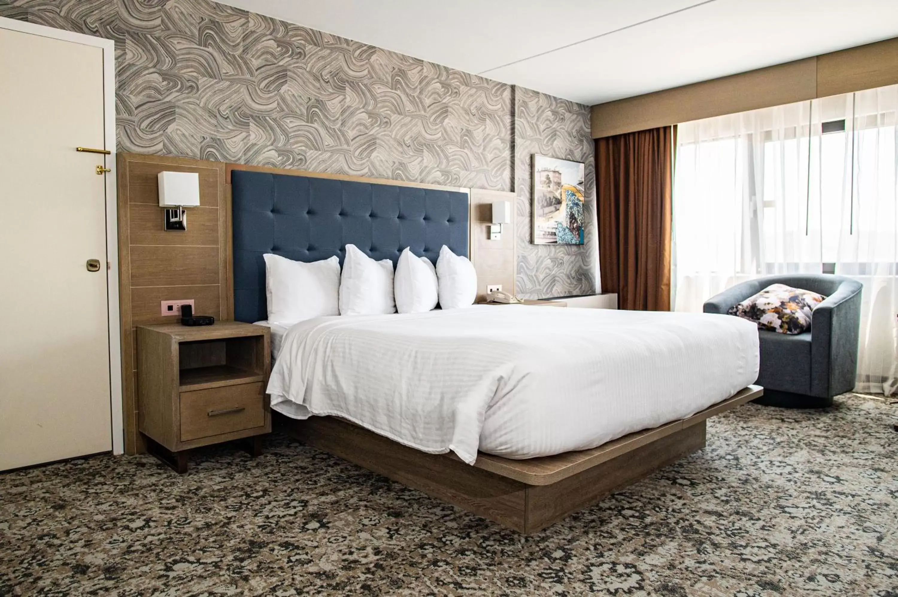 Bed in The Poughkeepsie Grand Hotel Bed in The Poughkeepsie Grand Hotel