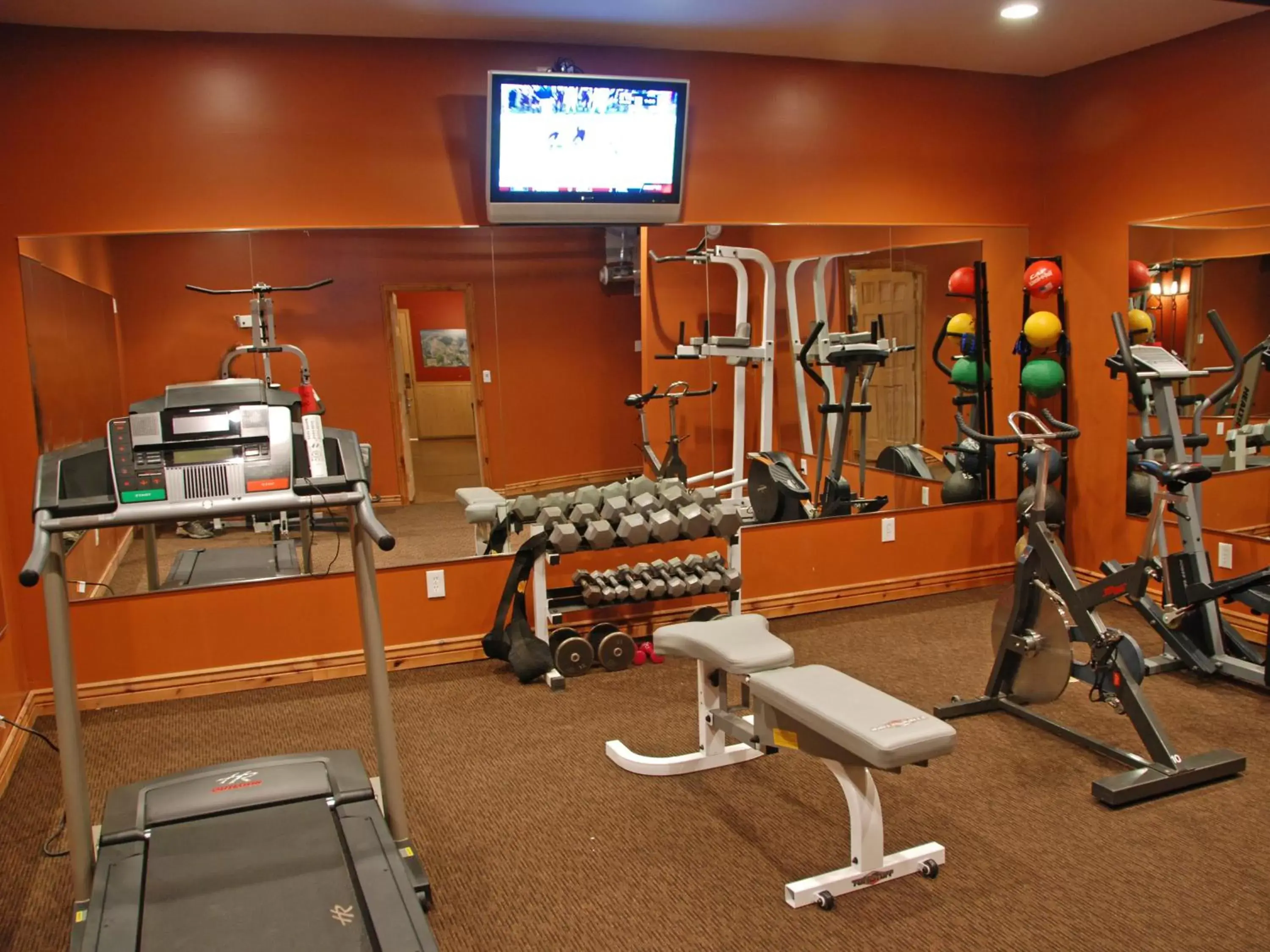 Fitness centre/facilities, Fitness Center/Facilities in Treasure Mountain Inn