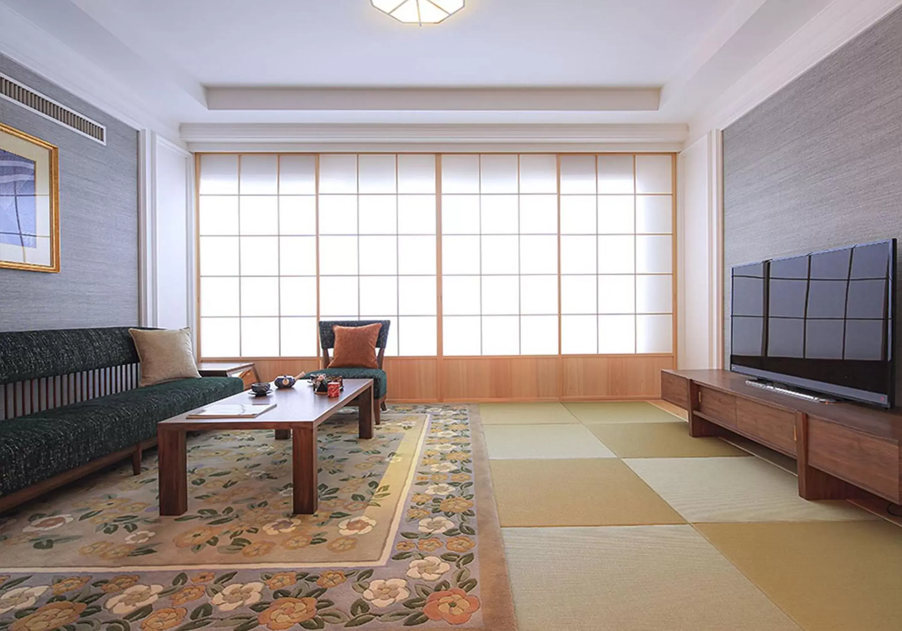 Photo of the whole room, Seating Area in Hotel Chinzanso Tokyo