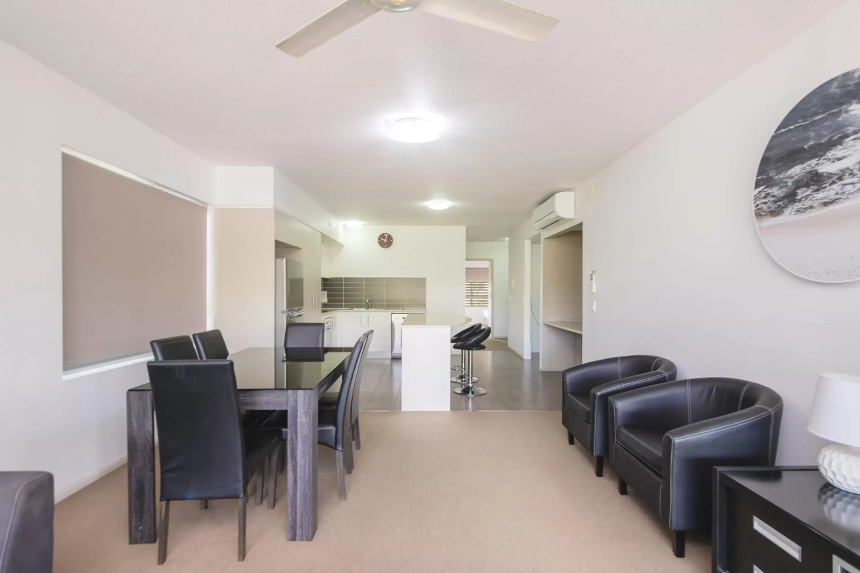 Kitchen or kitchenette, Dining Area in Beaches on Lammermoor Apartments