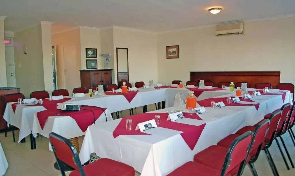 Business facilities in Chapman Hotel and Conference Centre