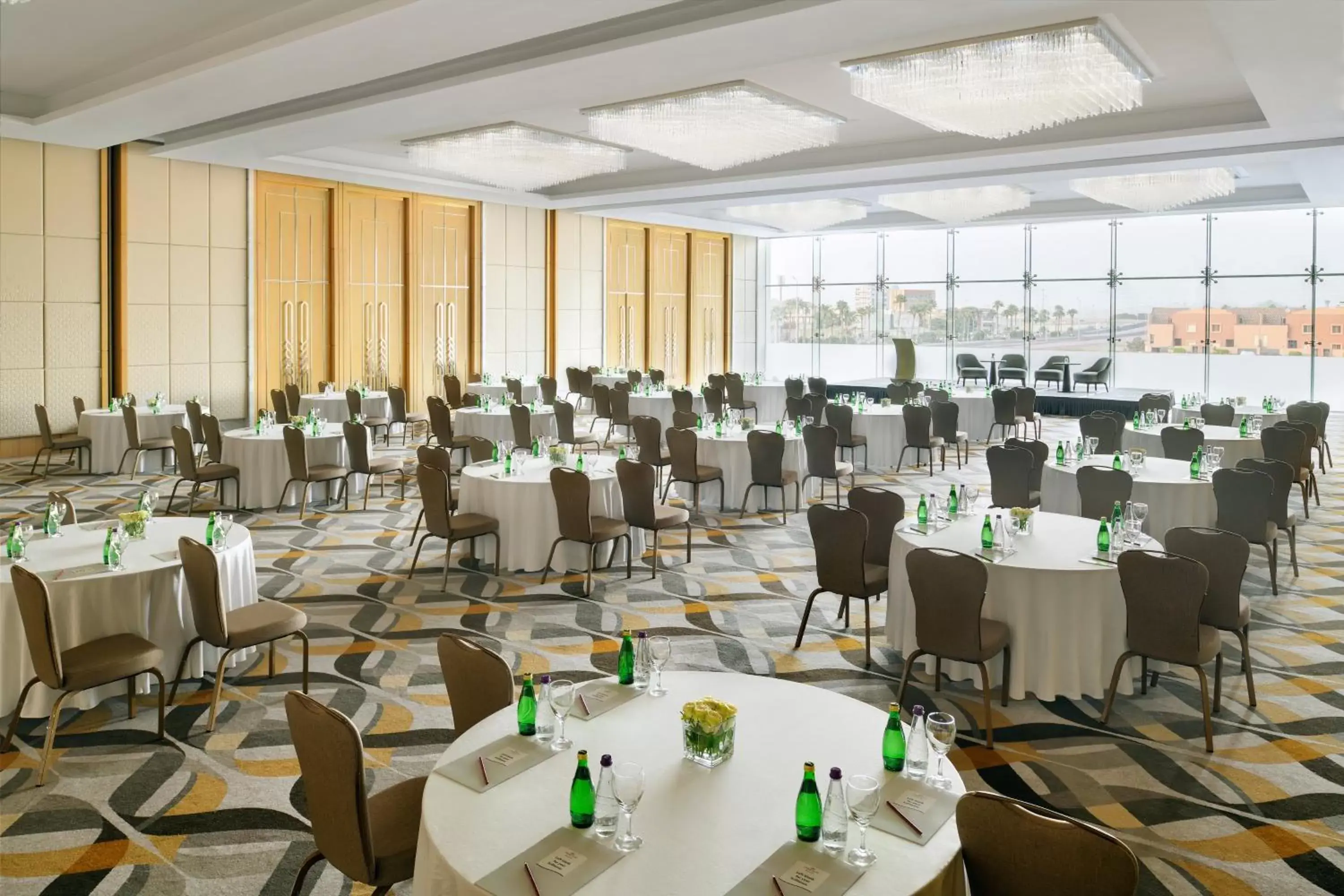 Banquet/Function facilities, Restaurant/Places to Eat in Crowne Plaza - Jeddah Al Salam, an IHG Hotel