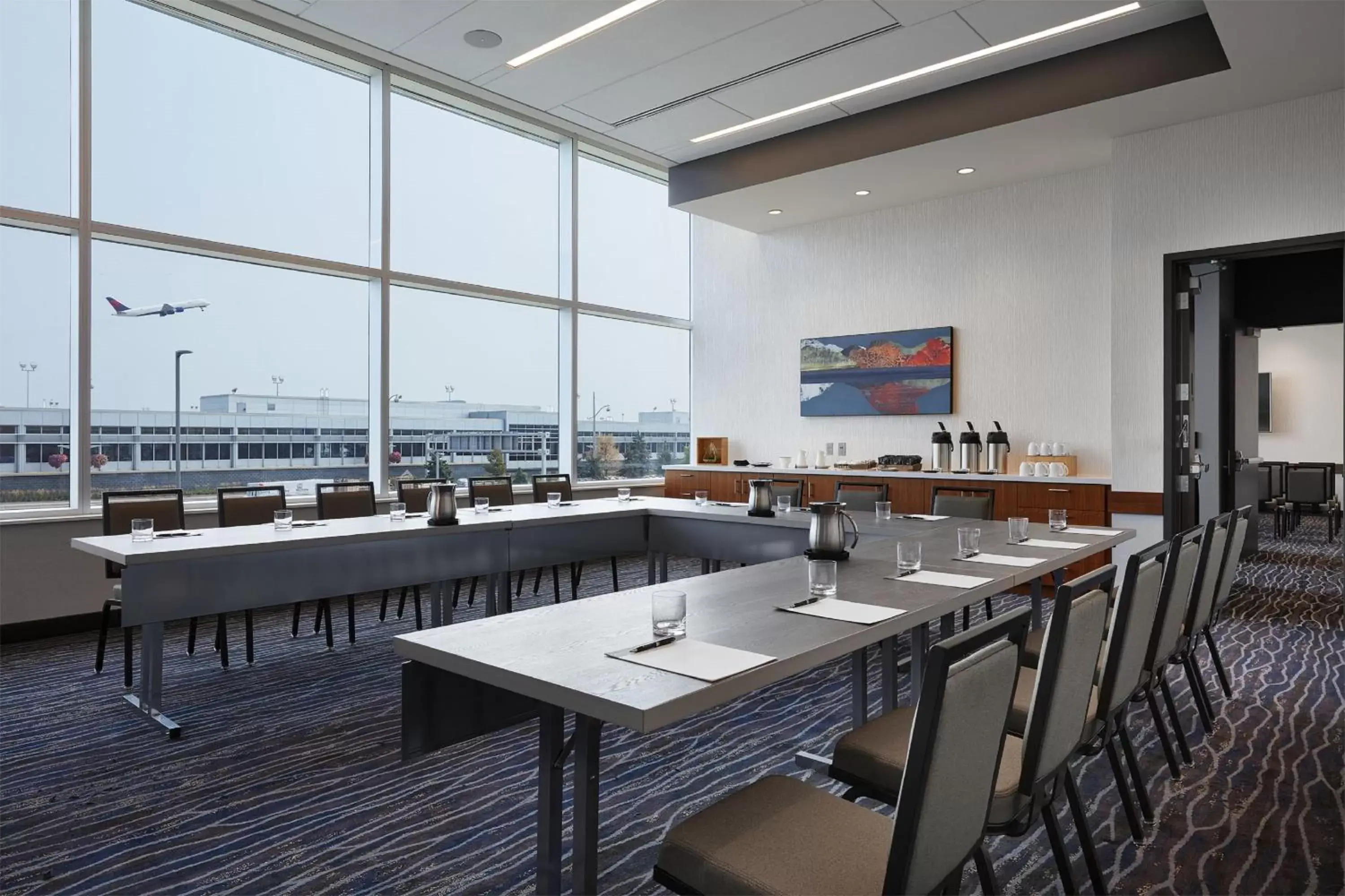 Meeting/conference room in InterContinental Minneapolis - St. Paul Airport, an IHG Hotel