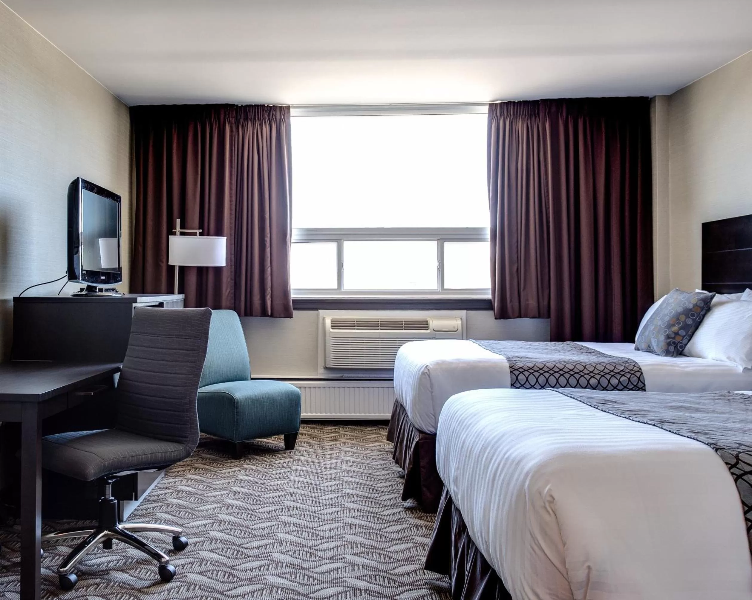 Bedroom, Bed in Clarion Hotel