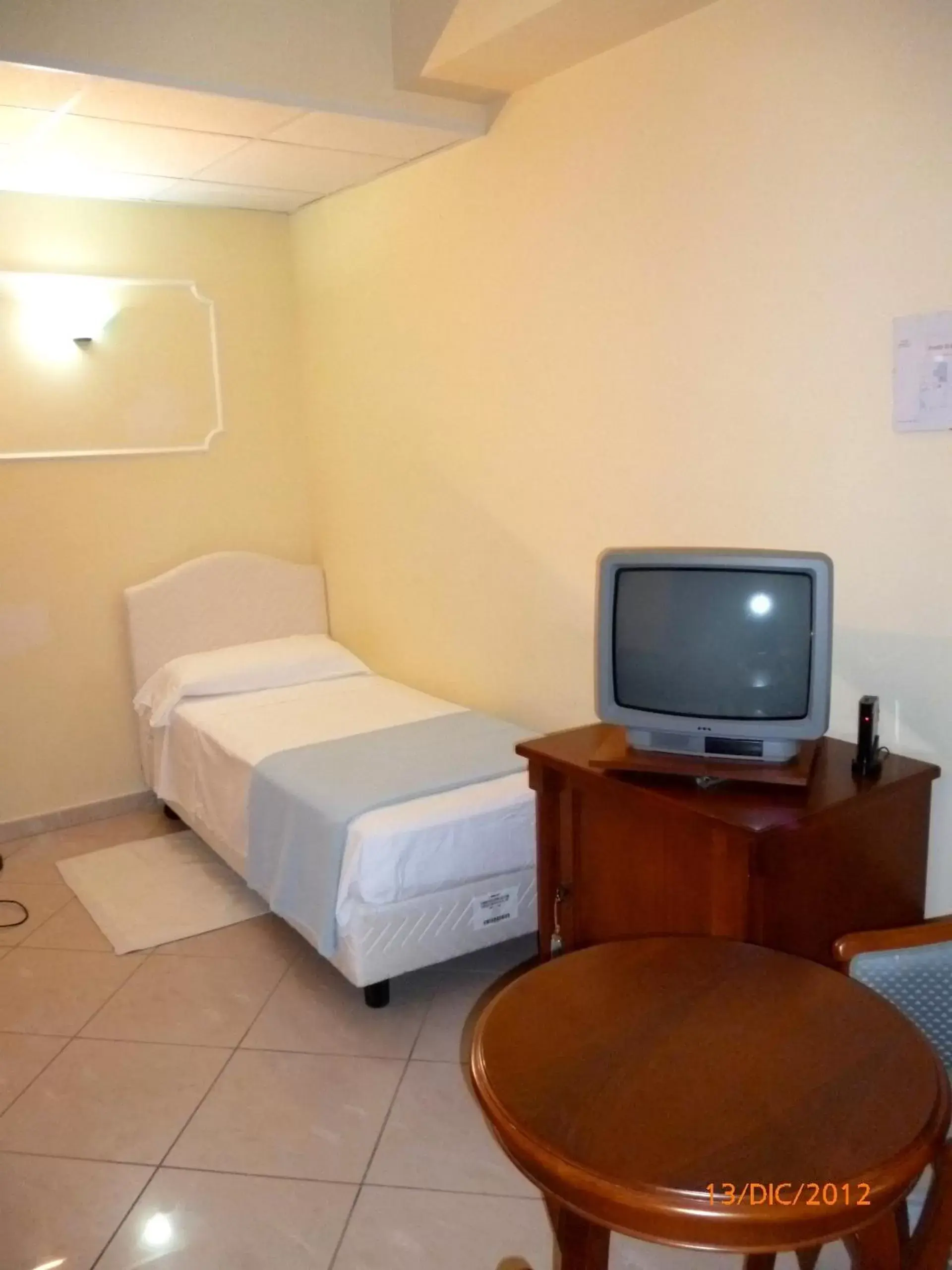 Photo of the whole room, TV/Entertainment Center in Hotel Marinella