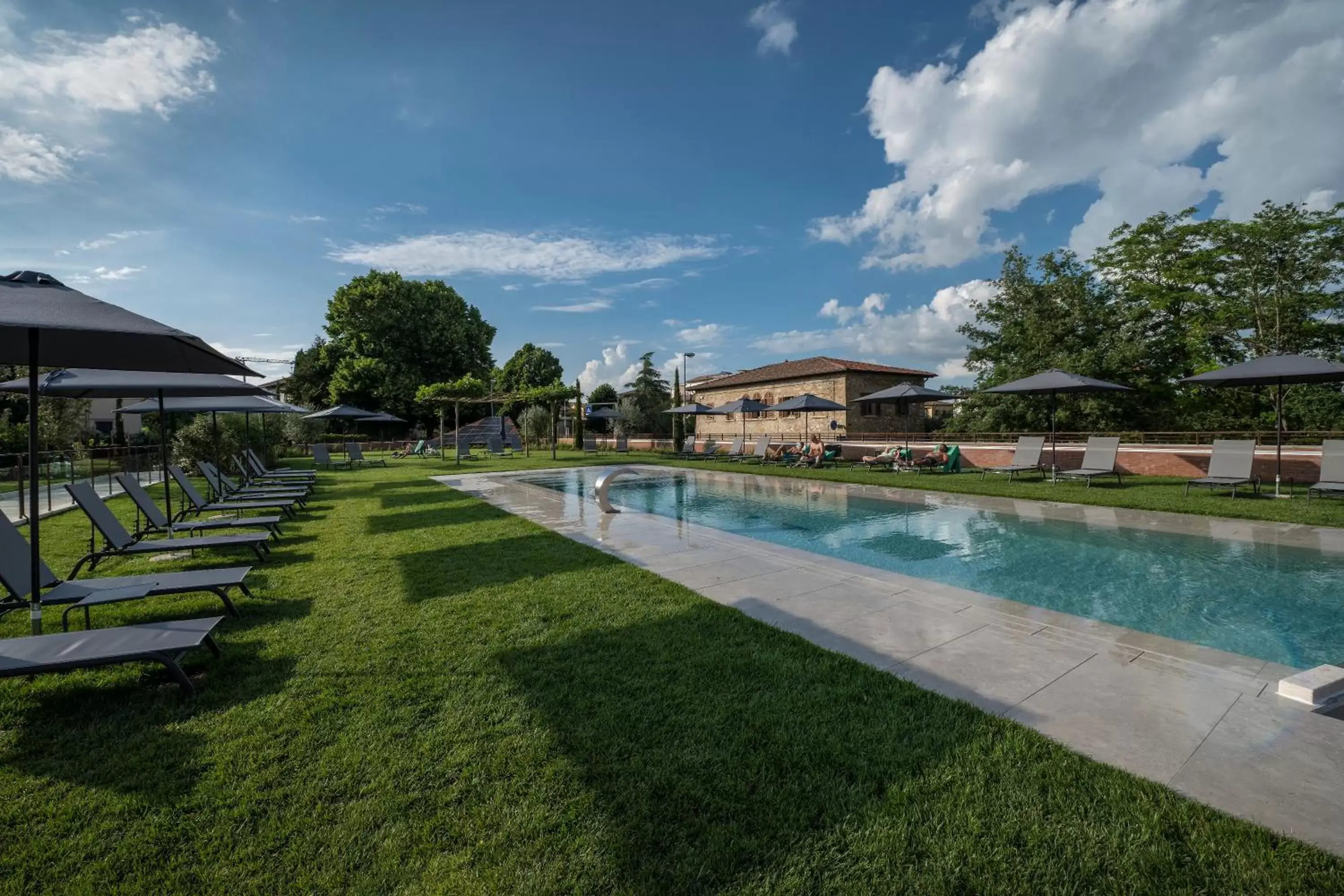 Garden, Swimming Pool in Hotel Palazzo San Lorenzo & Spa