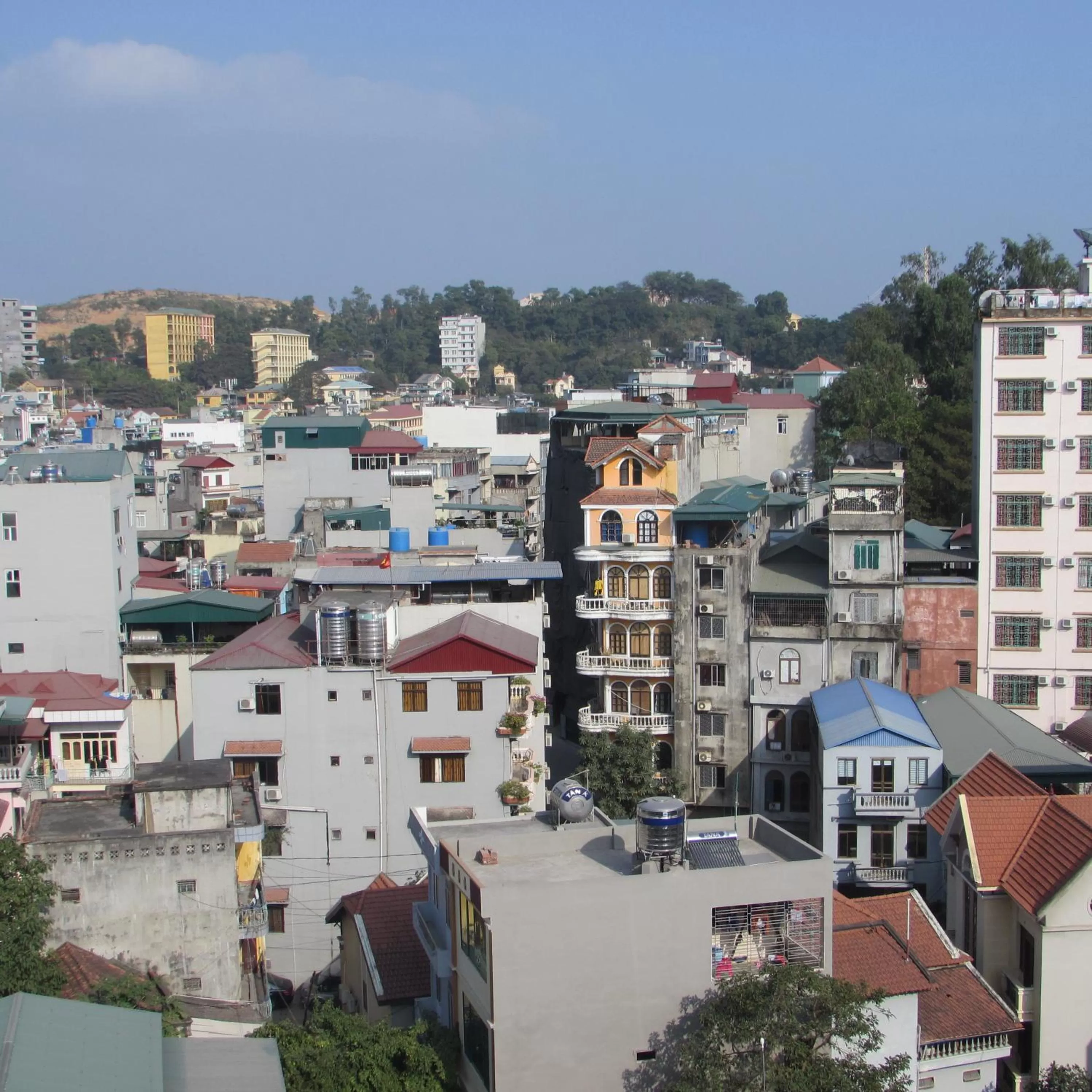 Neighbourhood in Viet Nhat Halong Hotel - Bai Chay